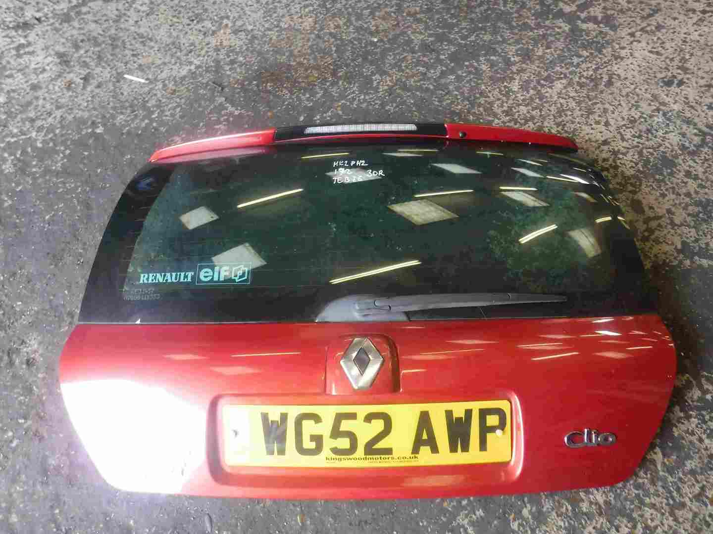 Renault Clio MK2 2001-2006 Rear Tailgate Boot Red Orange TEB76