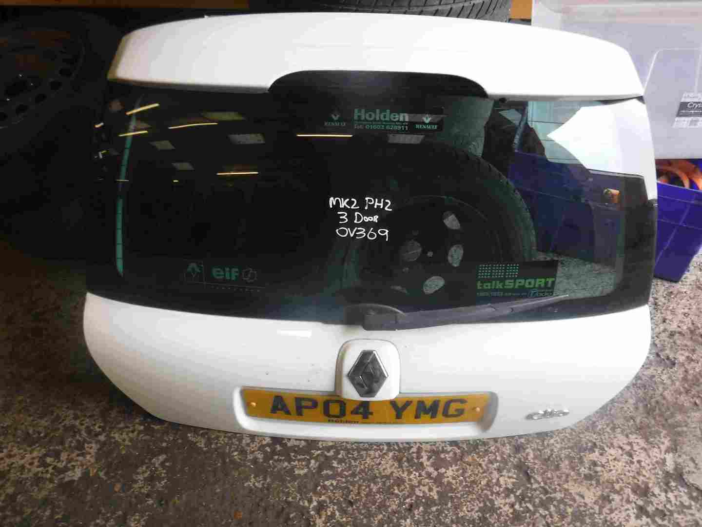 Renault Clio MK2 2001-2006 Rear Tailgate Boot White OV369