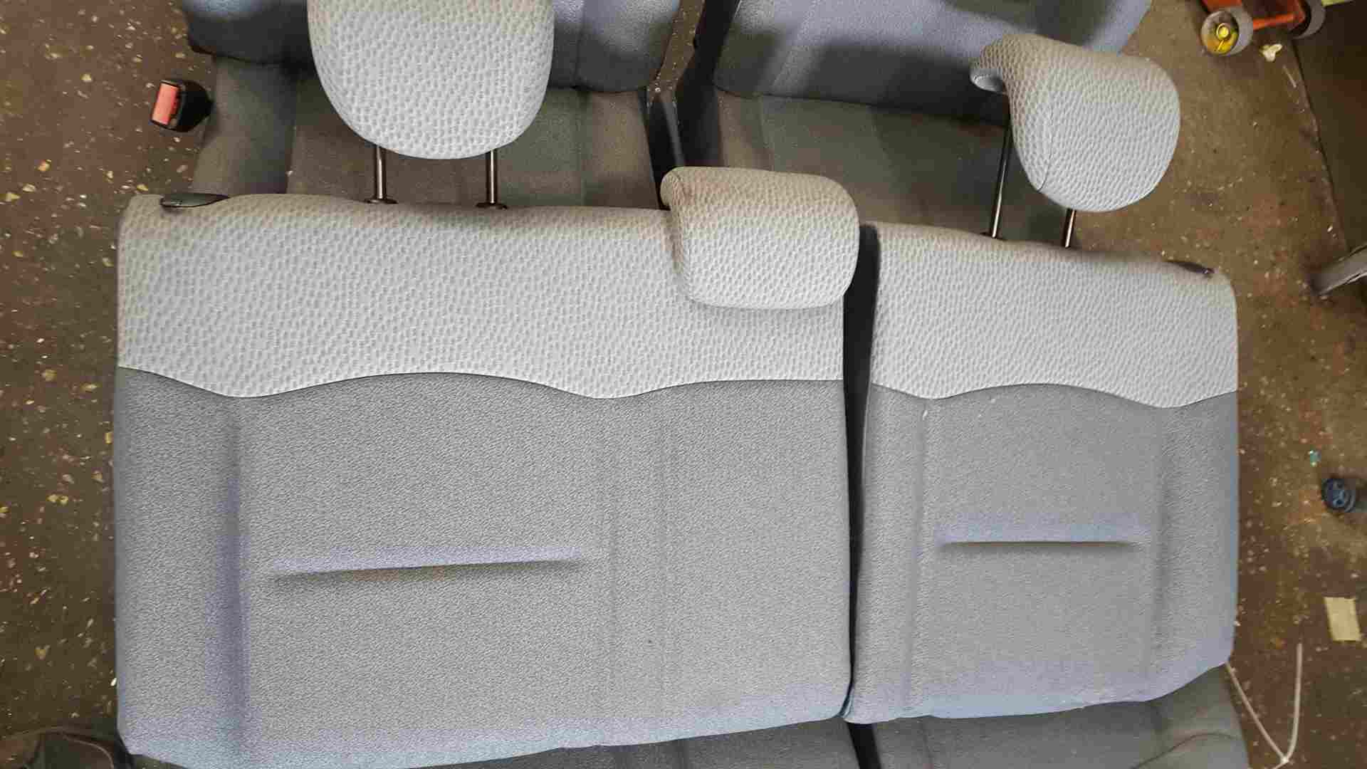 Thumb 4 Renault Clio MK2 2001-2006 Seats Seat SET Driver Passenger Rear Fabric