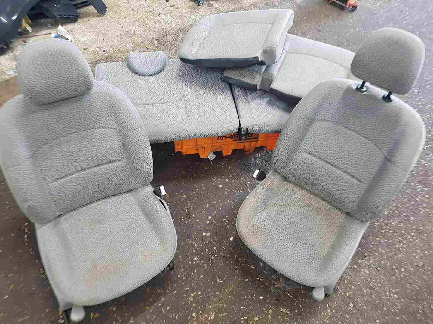Thumb 2 Renault Clio MK2 2001-2006 Seats Seat SET Driver Passenger Rear Fabric 3DOOR