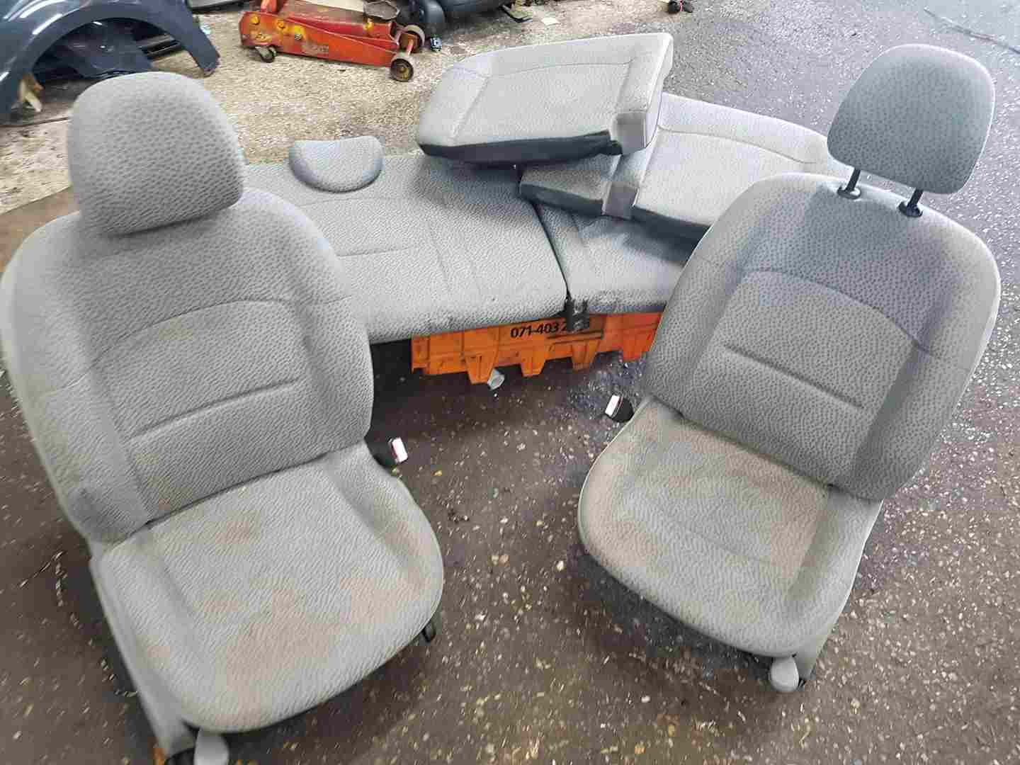 Thumb 5 Renault Clio MK2 2001-2006 Seats Seat SET Driver Passenger Rear Fabric 3DOOR