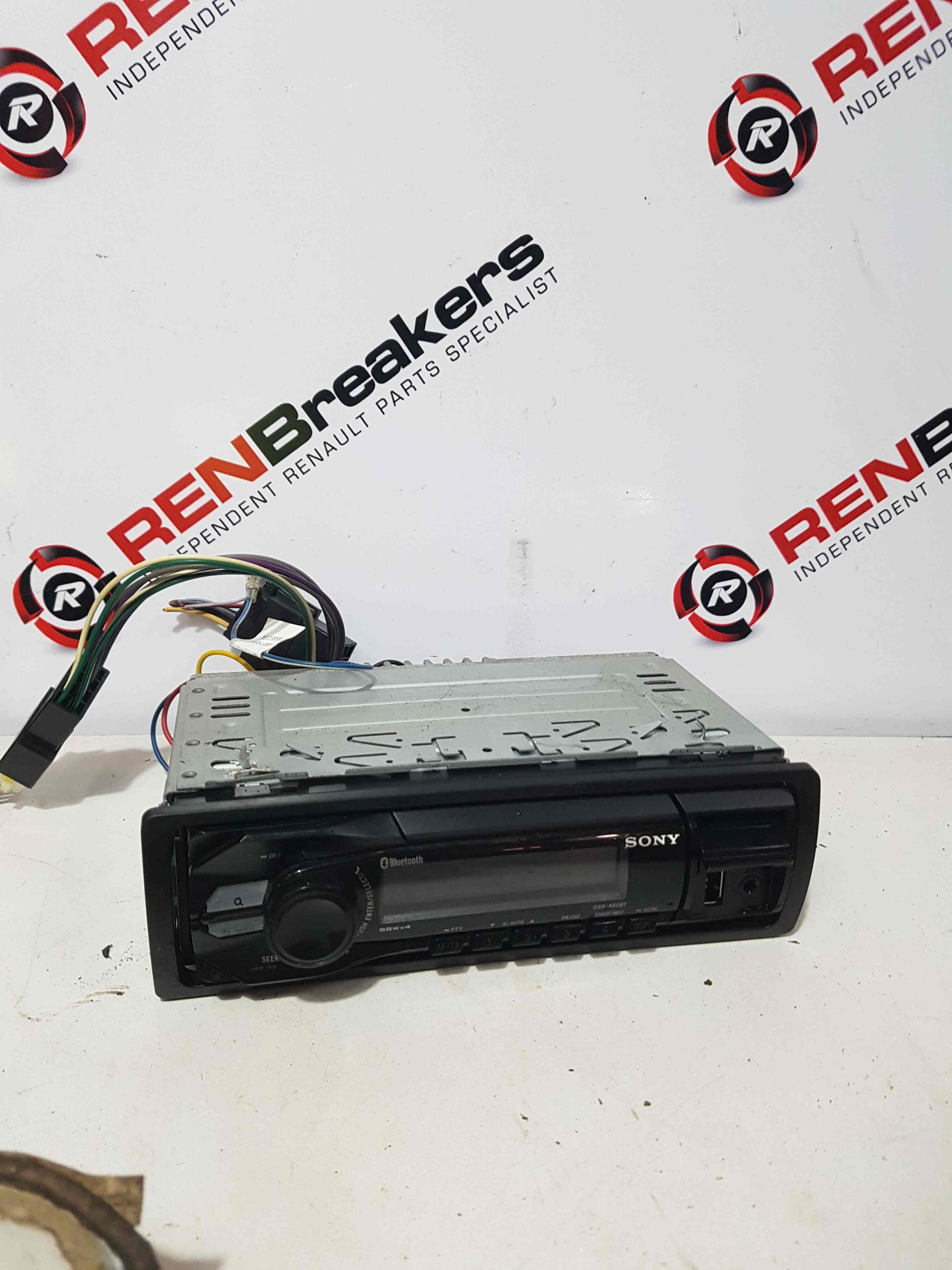 Thumb 3 Renault Clio MK2 2001-2006 Sony Radio Cd Player Bluetooth USB