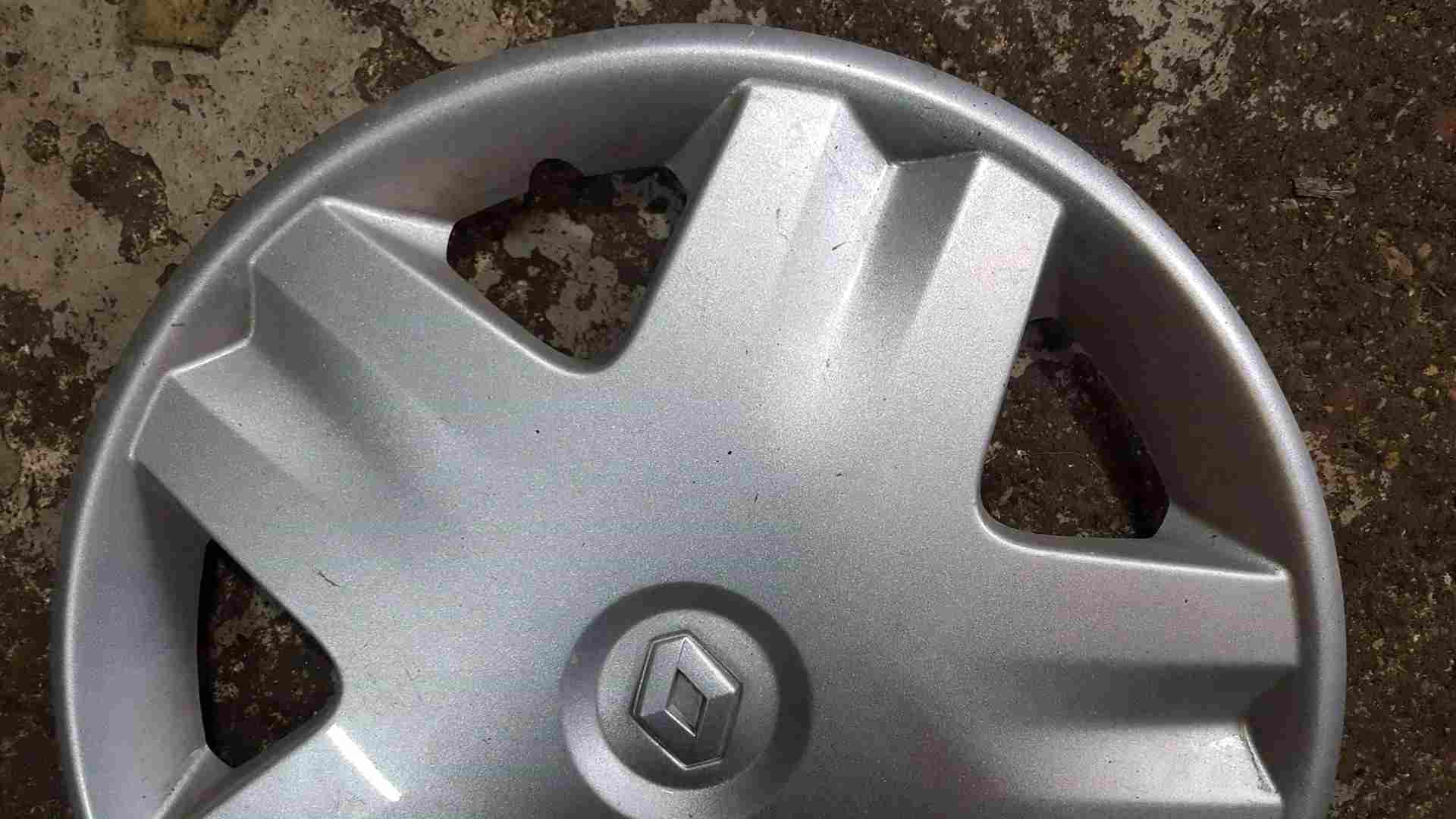 Thumb 3 Renault Clio MK2 2001-2006 Steel Wheel Centre CAP Hub Cover Pyxis 7700427351