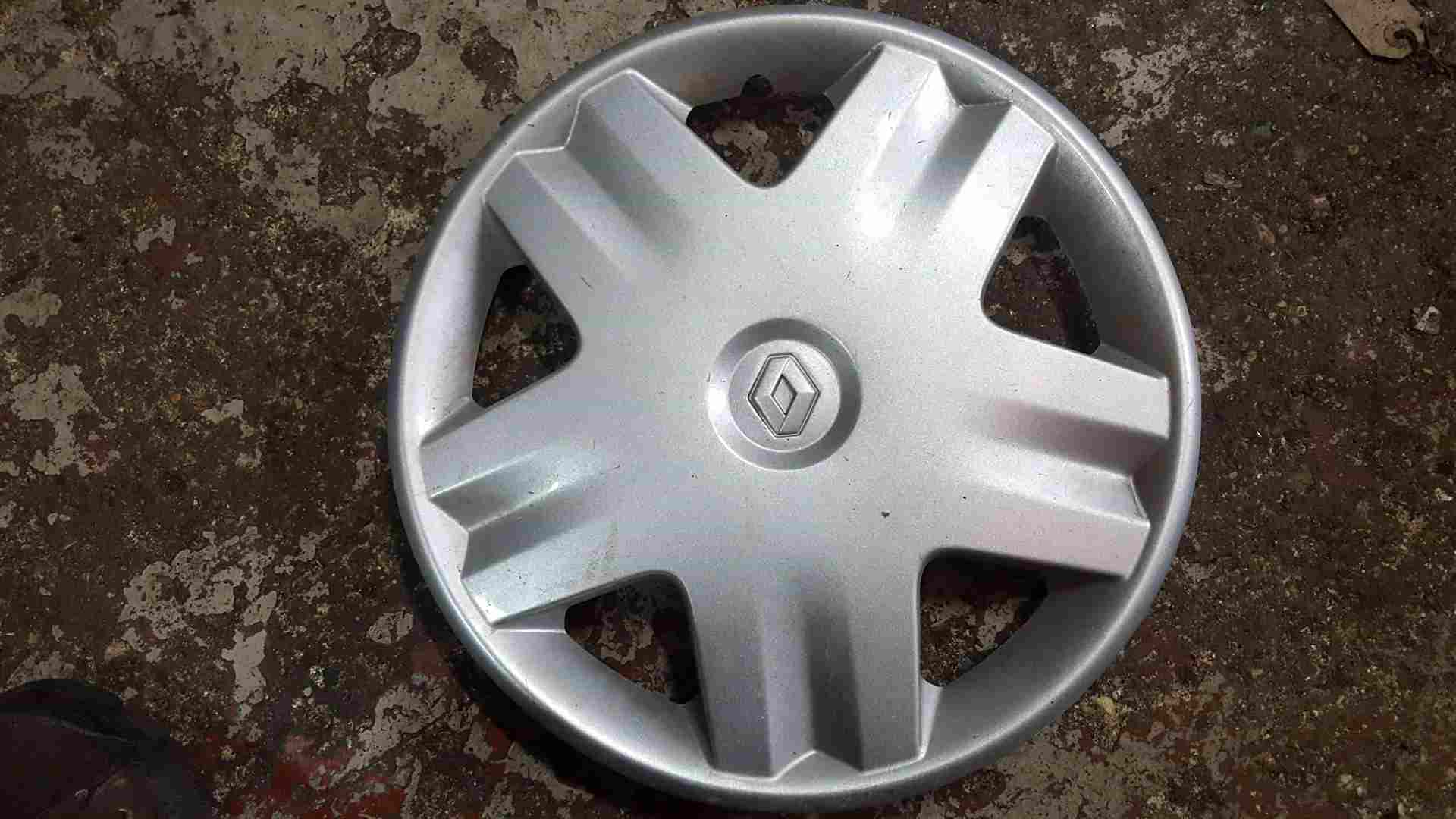 Thumb 4 Renault Clio MK2 2001-2006 Steel Wheel Centre CAP Hub Cover Pyxis 7700427351