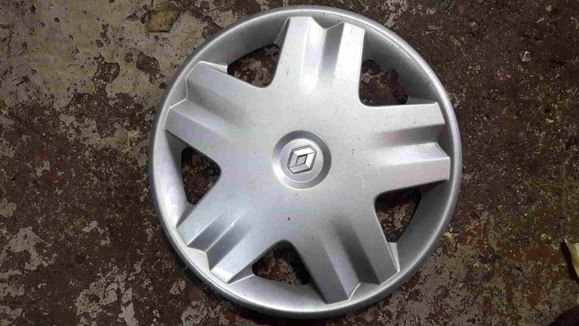 Thumb 7 Renault Clio MK2 2001-2006 Steel Wheel Centre CAP Hub Cover Pyxis 7700427351