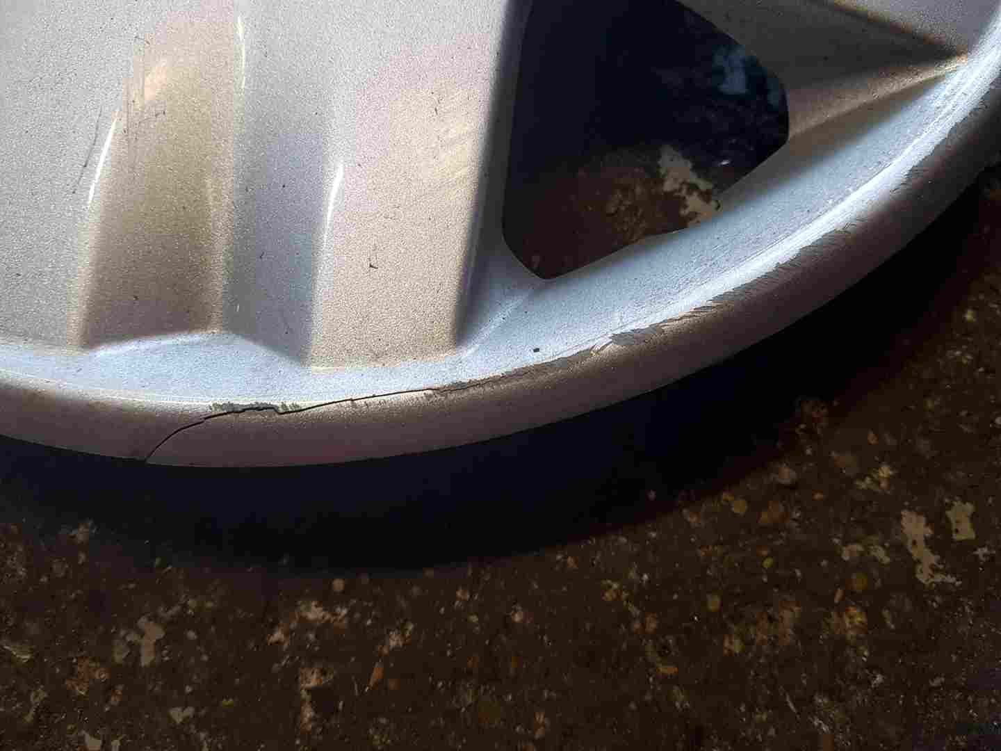 Thumb 2 Renault Clio MK2 2001-2006 Steel Wheel Centre CAP Hub Cover Pyxis 7700427351