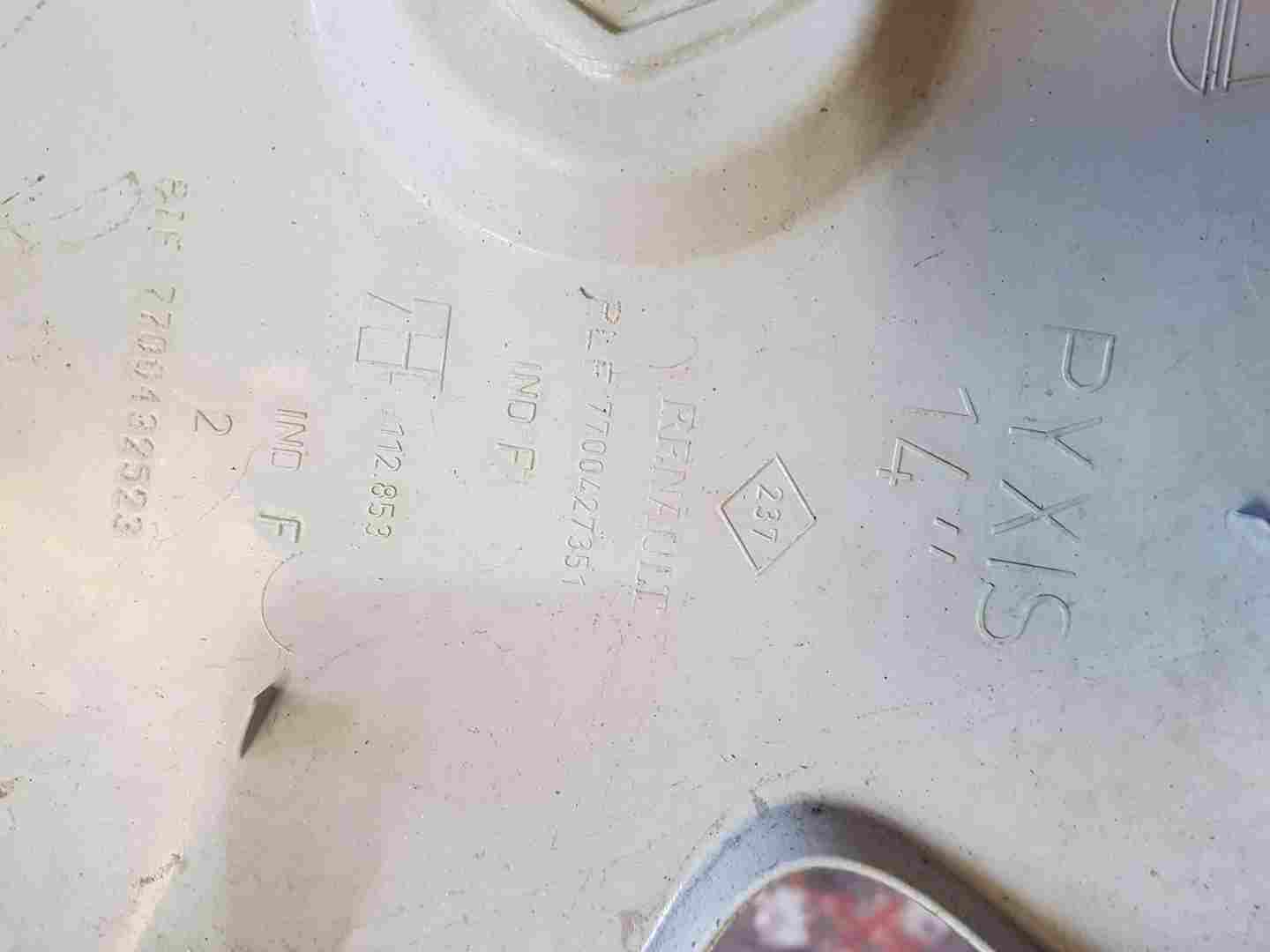 Thumb 4 Renault Clio MK2 2001-2006 Steel Wheel Centre CAP Hub Cover Pyxis 7700427351