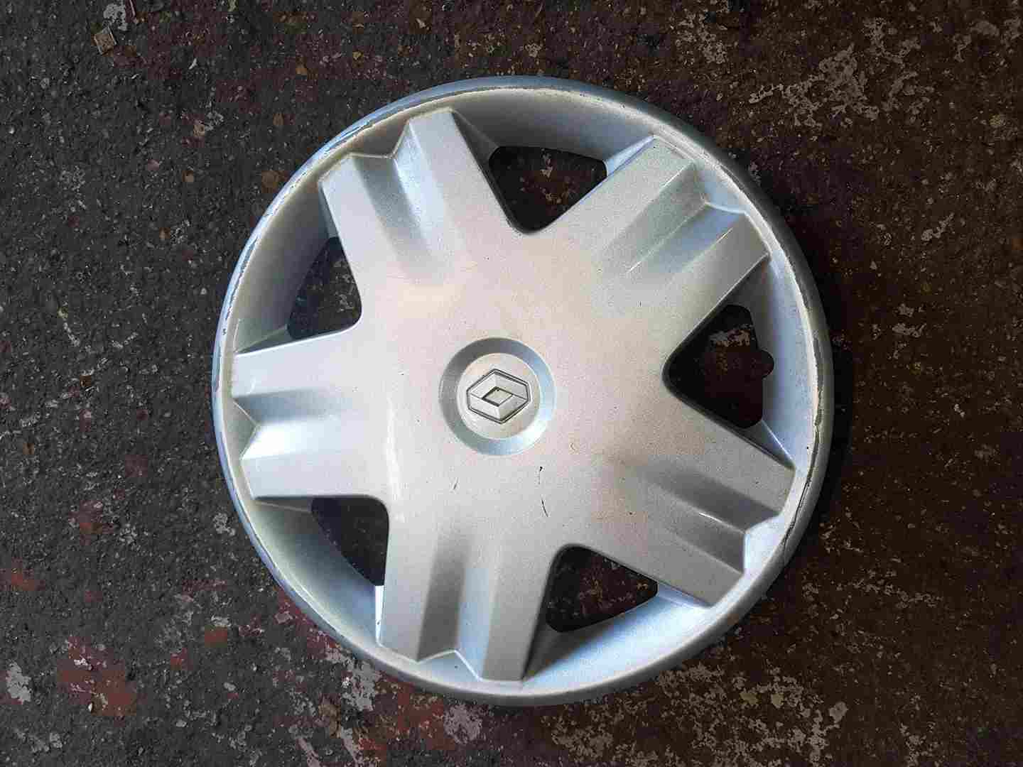 Renault Clio MK2 2001-2006 Steel Wheel Centre CAP Hub Cover Pyxis 7700427351