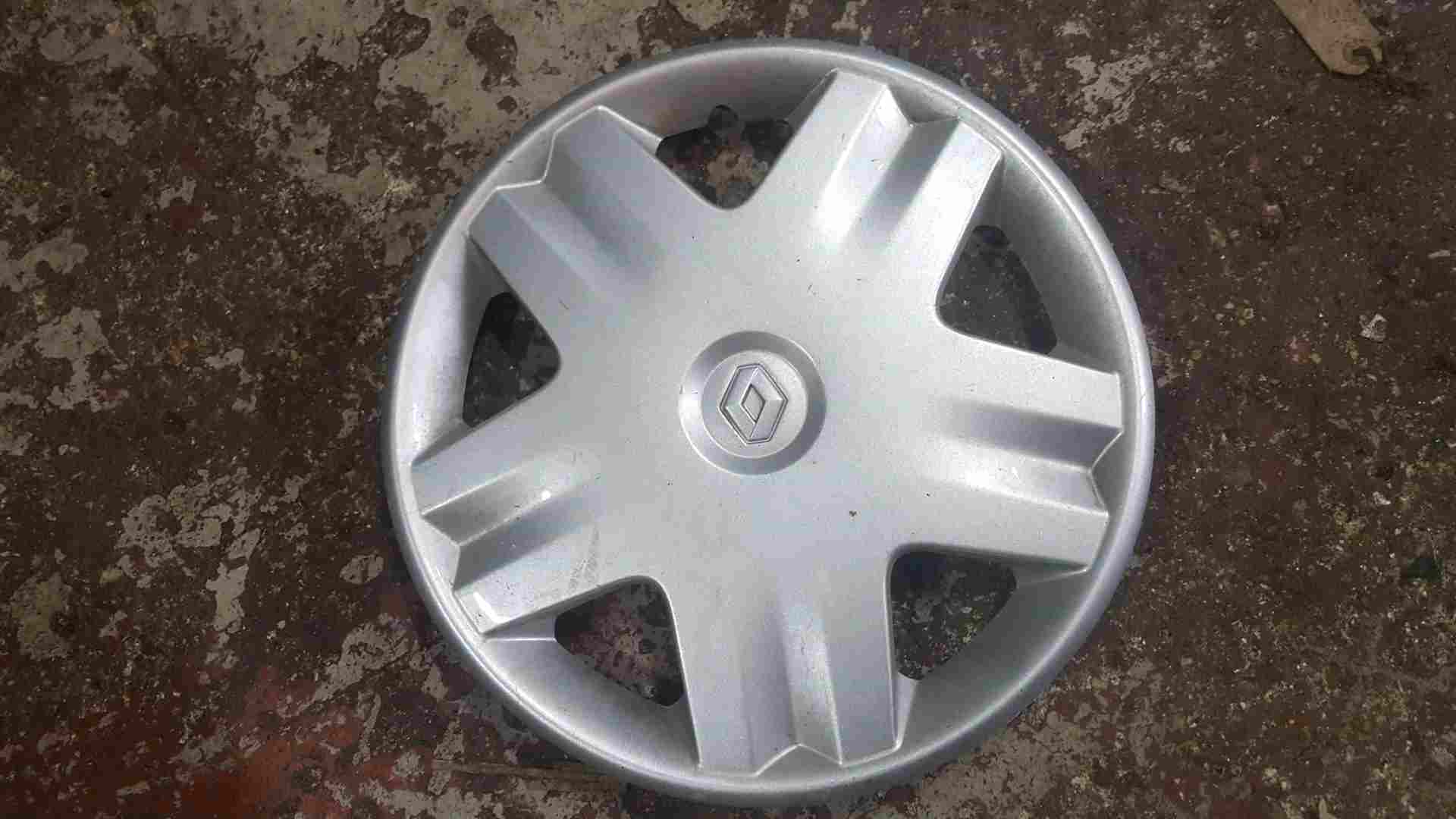 Renault Clio MK2 2001-2006 Steel Wheel Centre CAP Hub Cover Pyxis 7700427351