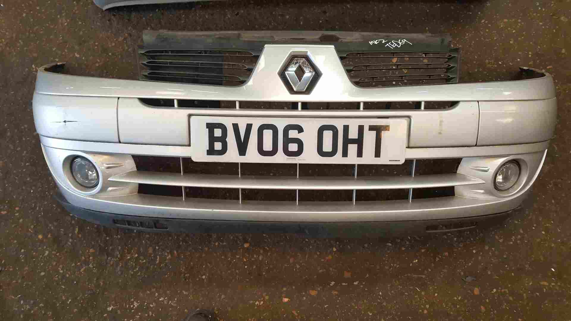 Renault Clio MK2 Campus 2005-2010 Front Bumper Silver TED69