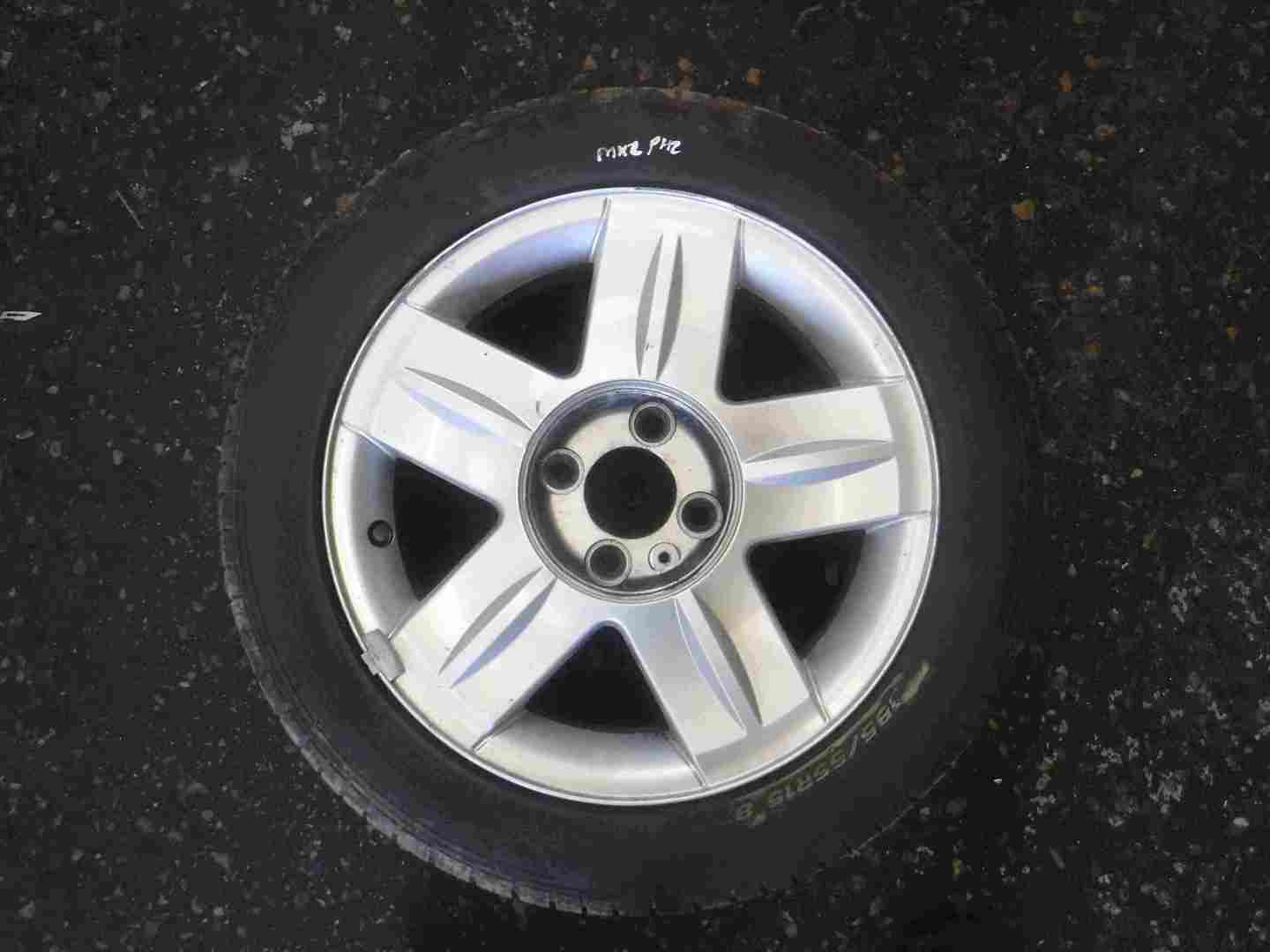 Renault Clio MK2 Campus Alium Alloy Wheel + Tyre 185 55 15 7mm