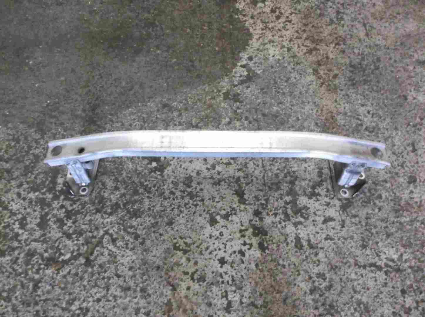 Renault Clio MK3 + Estate 2009-2012 Front Bumper Reinforcement Bar