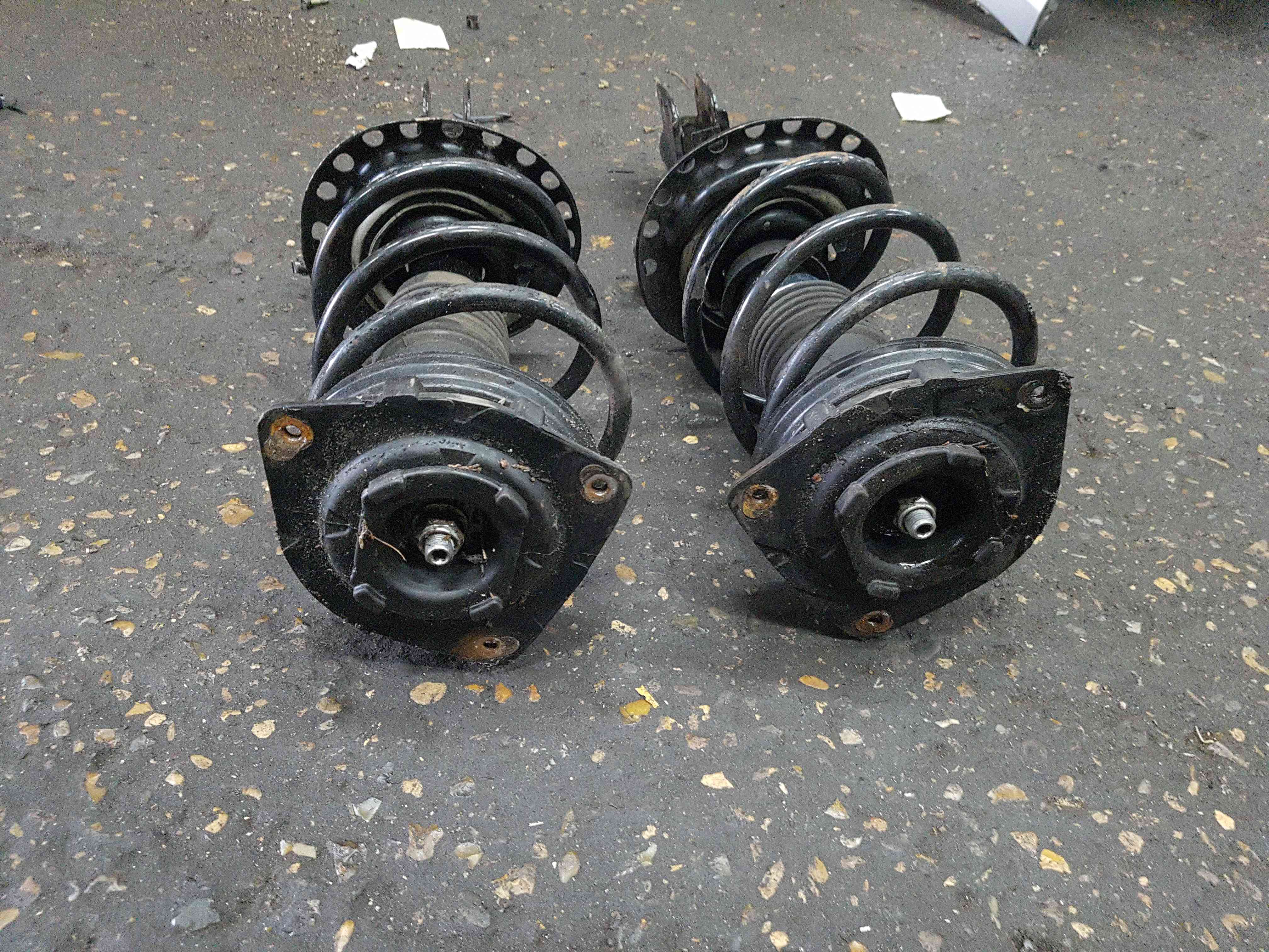 Thumb 7 Renault Clio MK3 2005-2009 1.4 16V NSF Osf Front Shock Absorber Spring Strut X2