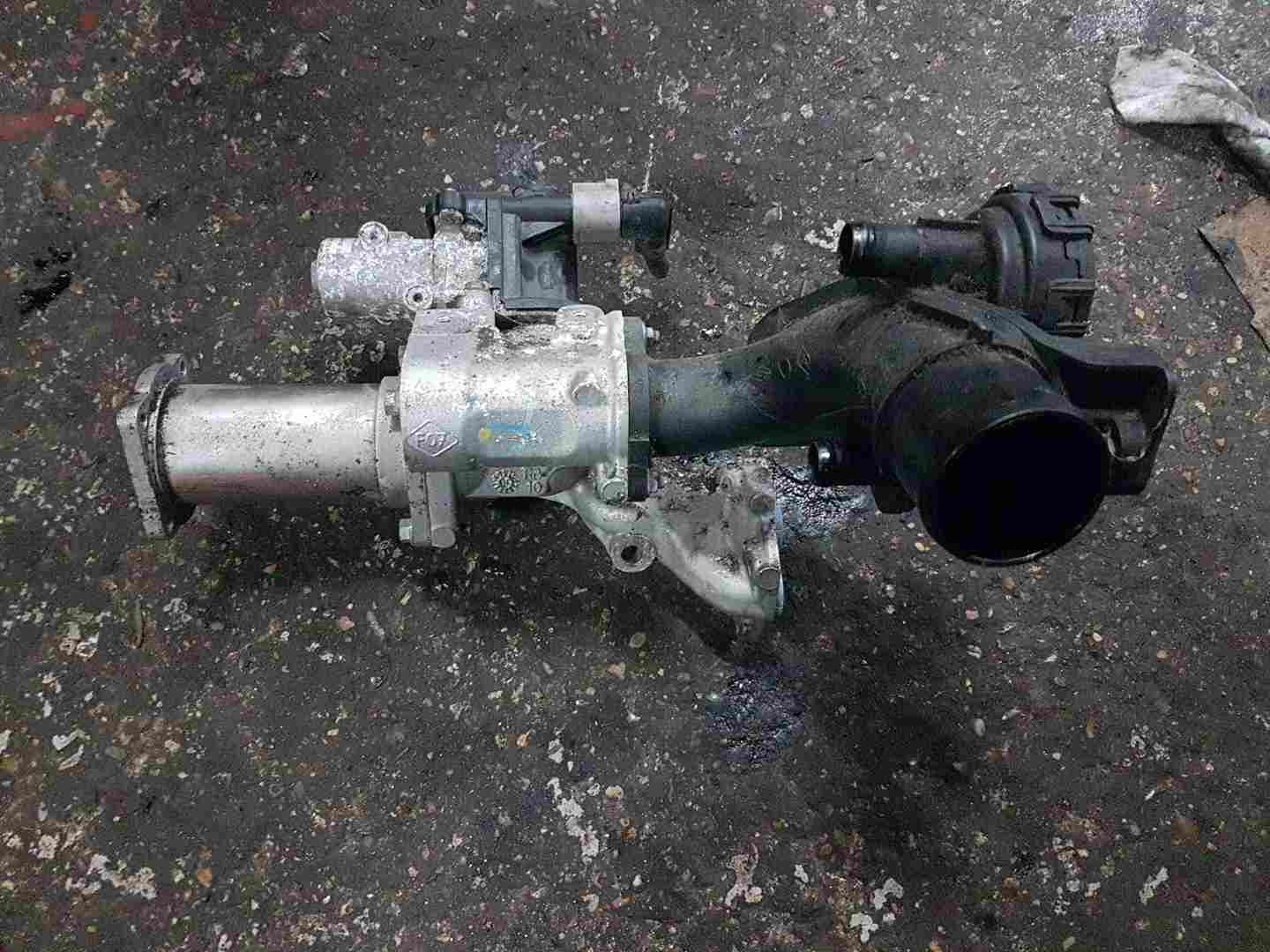 Thumb 4 Renault Clio MK3 2005-2009 1.5 DCI Egr Valve + Housing K9K 766 8200545260