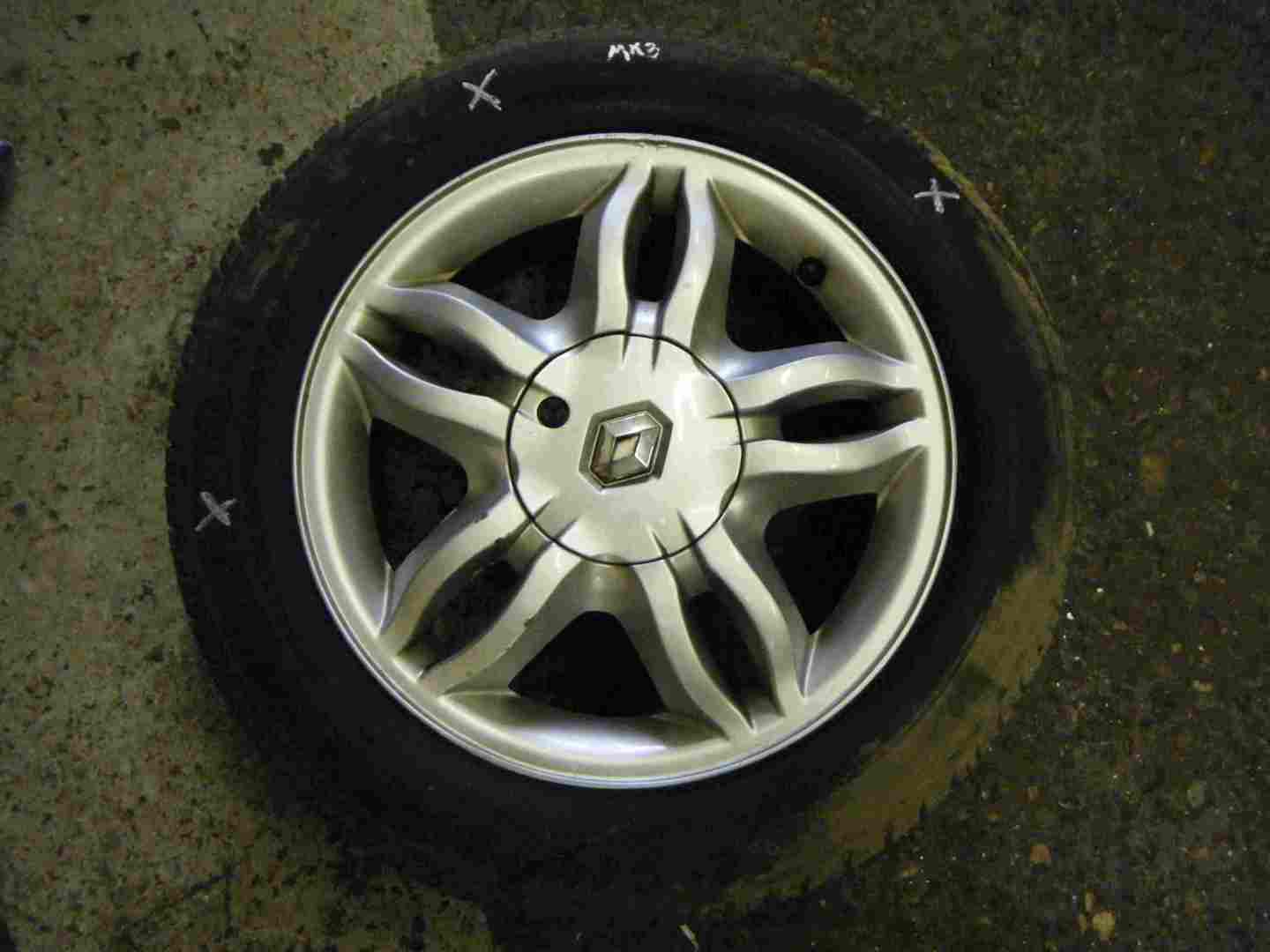 Renault Clio MK3 2005-2009 15 inch Mahonia Alloy Wheel 