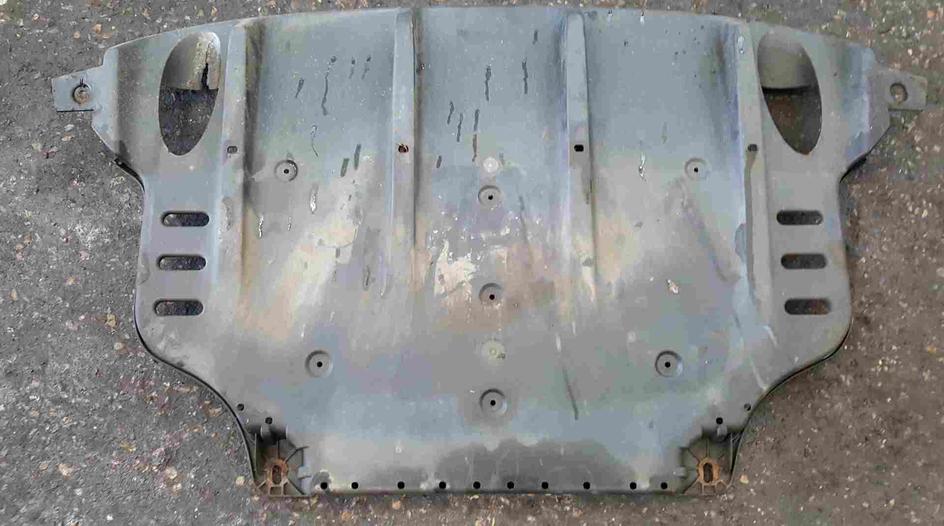 Renault Clio MK3 2005-2009 197 Rear Bumper Diffuser Trim 8200450985