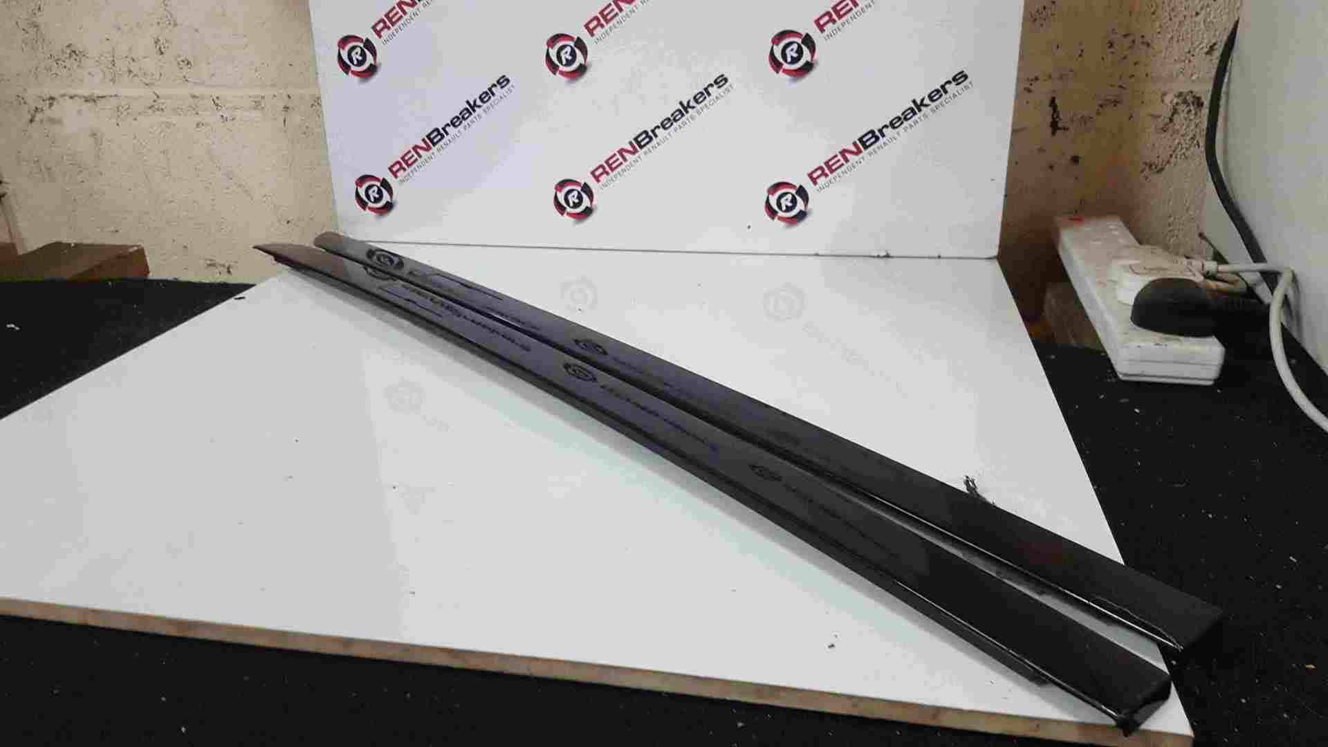 Renault Clio MK3 2005-2009 197 Roof Inserts Black TEGNA