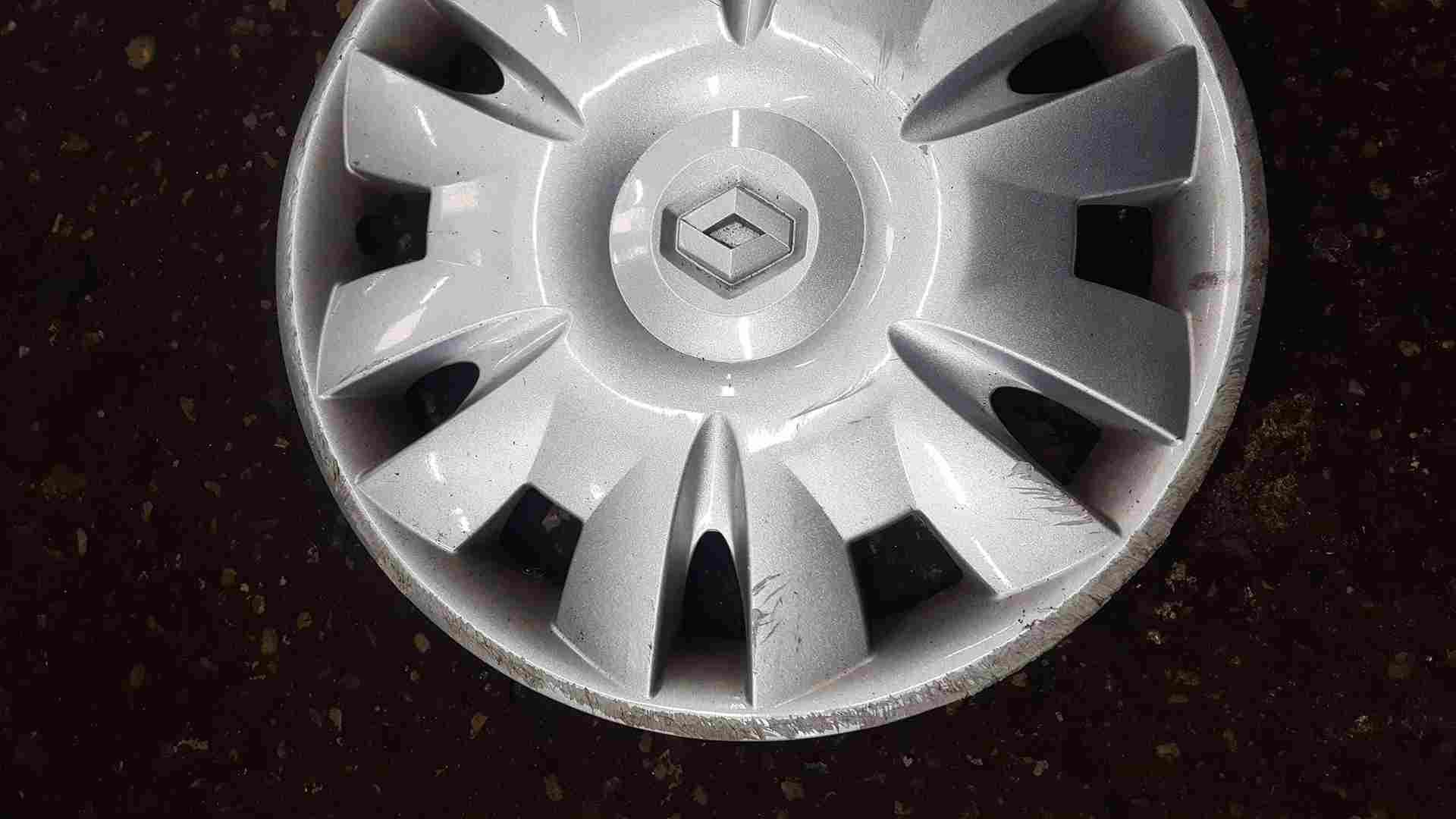 Thumb 3 Renault Clio MK3 2005-2009 Aria Steel Wheel Trim Cover 8200756827 15Inch 