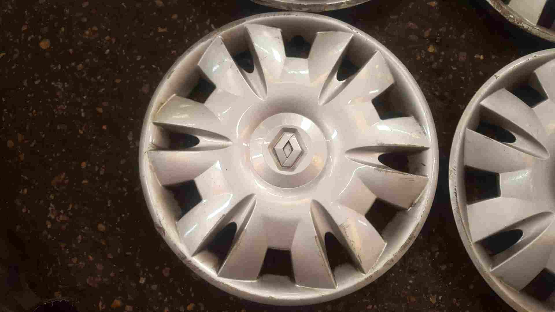 Thumb 2 Renault Clio MK3 2005-2009 Aria Steel Wheel Trims Cover 8200756827 15Inch 