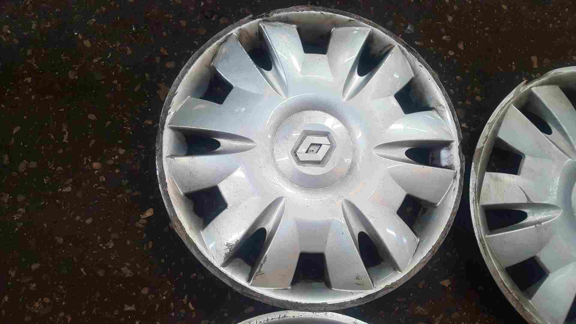 Thumb 4 Renault Clio MK3 2005-2009 Aria Steel Wheel Trims Cover 8200756827 15Inch 