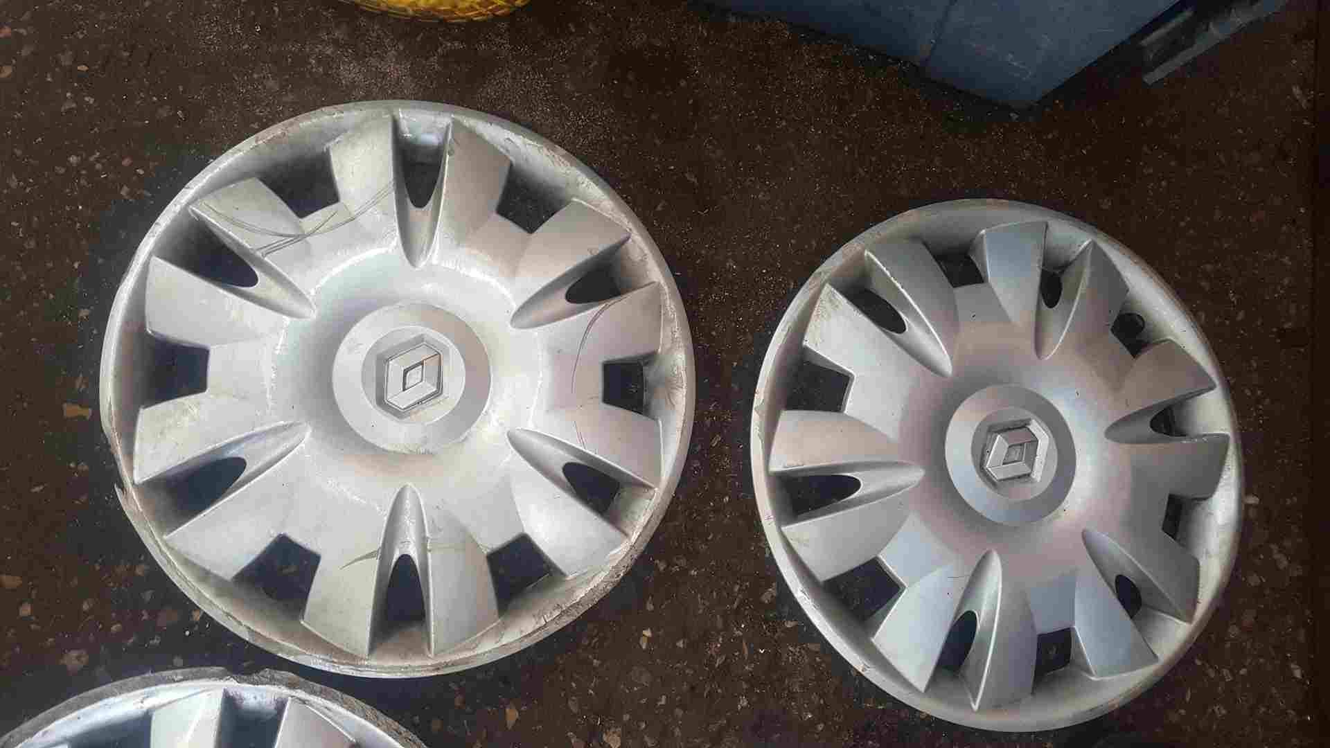 Thumb 6 Renault Clio MK3 2005-2009 Aria Steel Wheel Trims Cover 8200756827 15Inch 