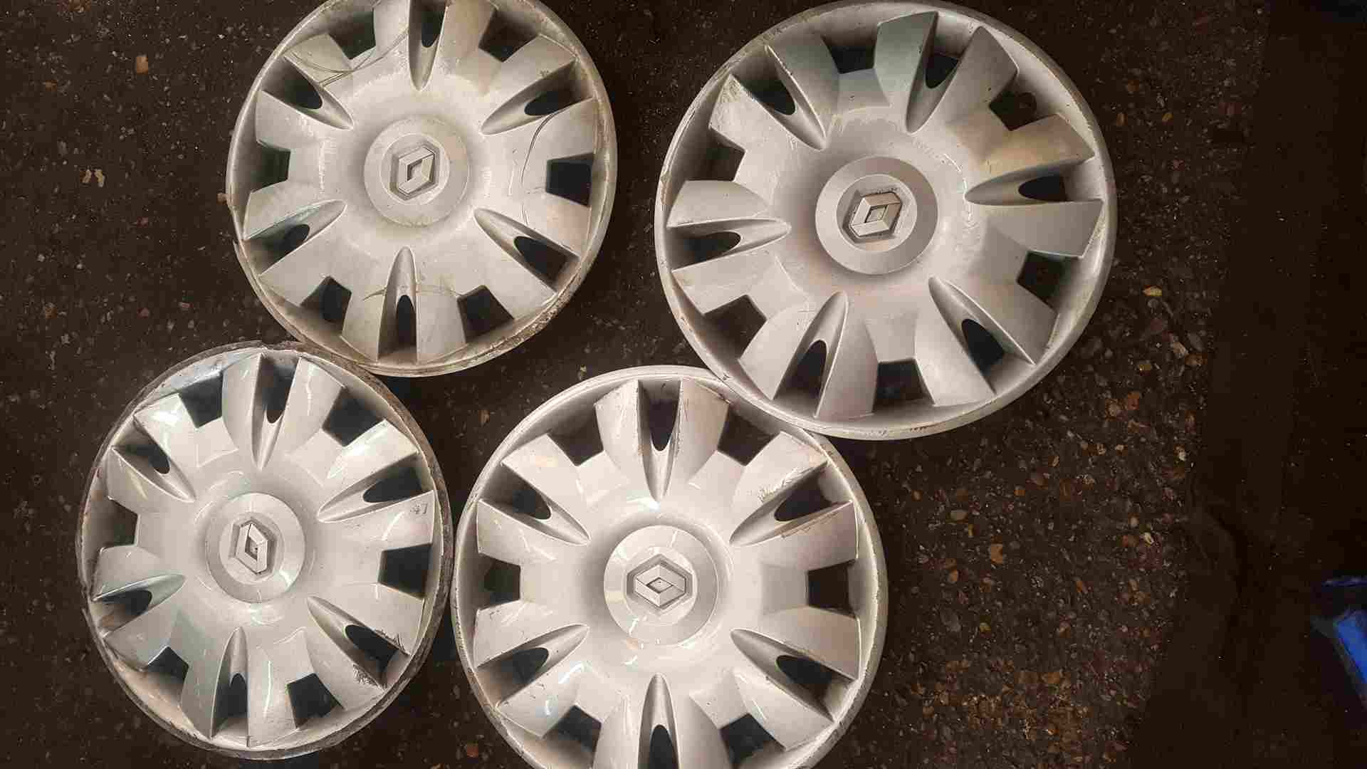 Thumb 8 Renault Clio MK3 2005-2009 Aria Steel Wheel Trims Cover 8200756827 15Inch 