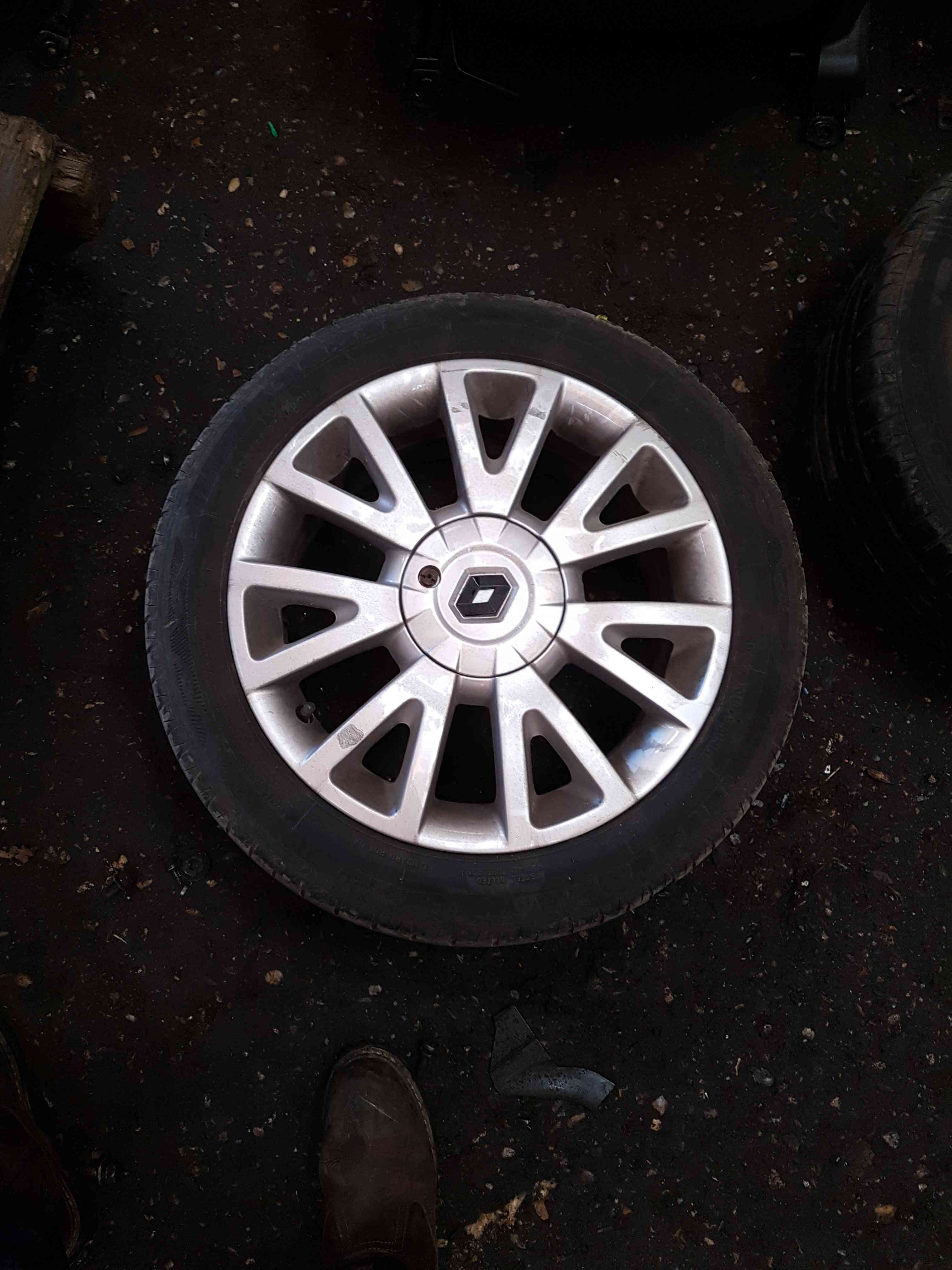 Thumb 3 Renault Clio MK3 2005-2009 Canasta Alloy Wheel + Tyre 195 50 16 6Mm 8201075834