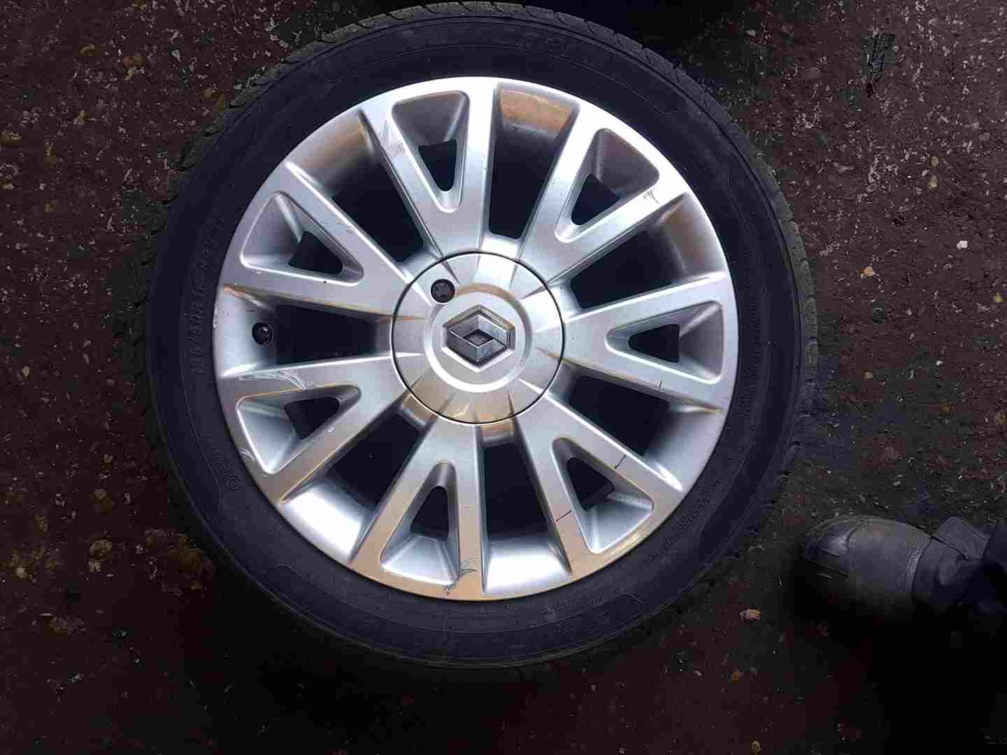 Thumb 2 Renault Clio MK3 2005-2009 Canasta Alloy Wheel + Tyre 195 50 16 6Mm 8201075834