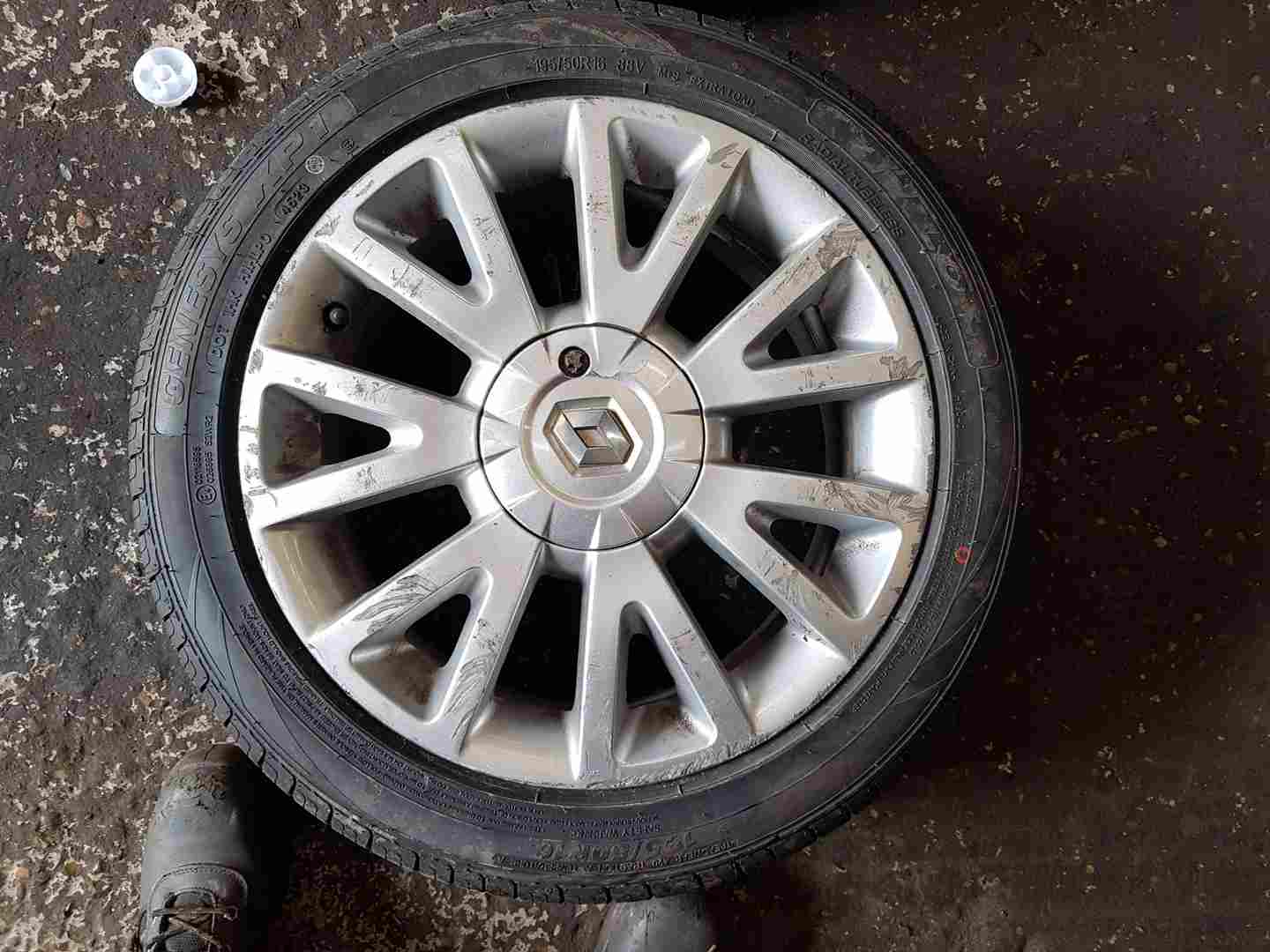 Renault Clio MK3 2005-2009 Canasta Alloy Wheel + Tyre 195 50 16 6Mm 8201075834