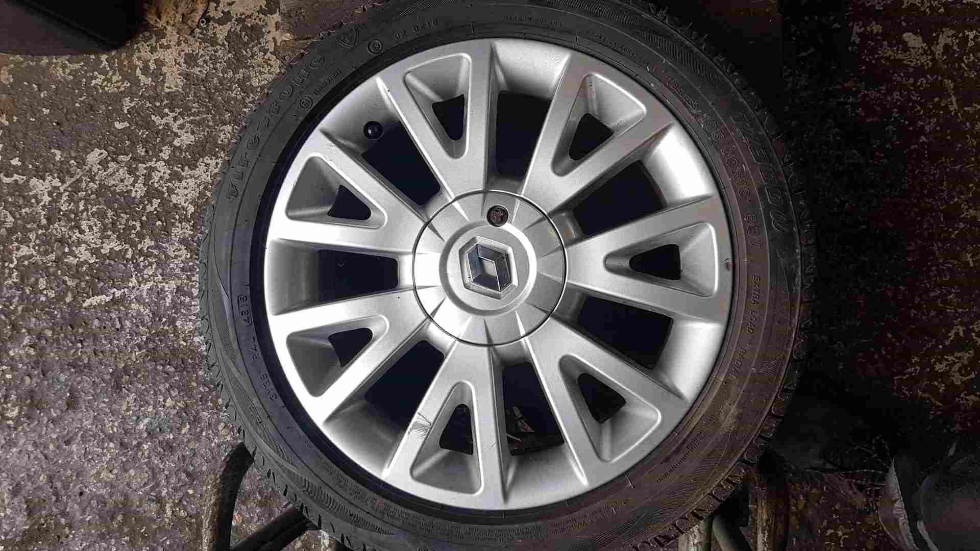 Thumb 3 Renault Clio MK3 2005-2009 Canasta Alloy Wheel + Tyre 195 50 16 5Mm Tread 4/5