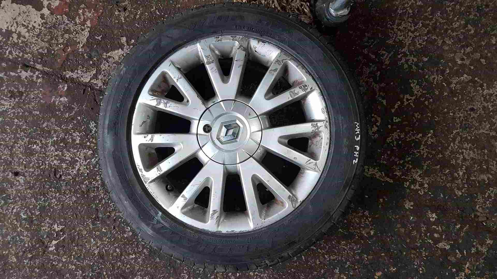 Thumb 6 Renault Clio MK3 2005-2009 Canasta Alloy Wheel + Tyre 195 50 16 6mm Tread 2/5