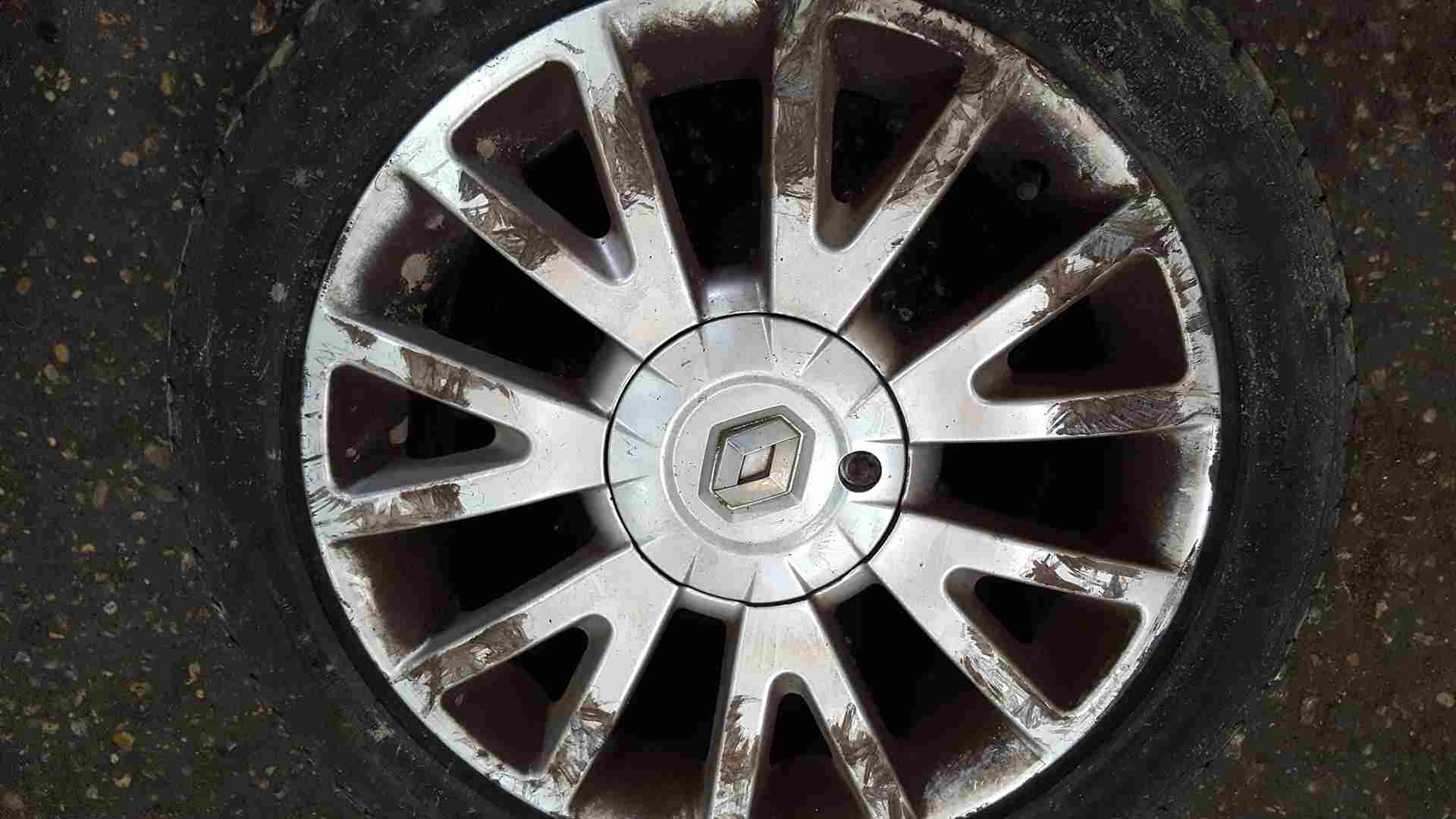 Thumb 10 Renault Clio MK3 2005-2009 Canasta Alloy Wheel + Tyre 195 50 16 7Mm 8201075834