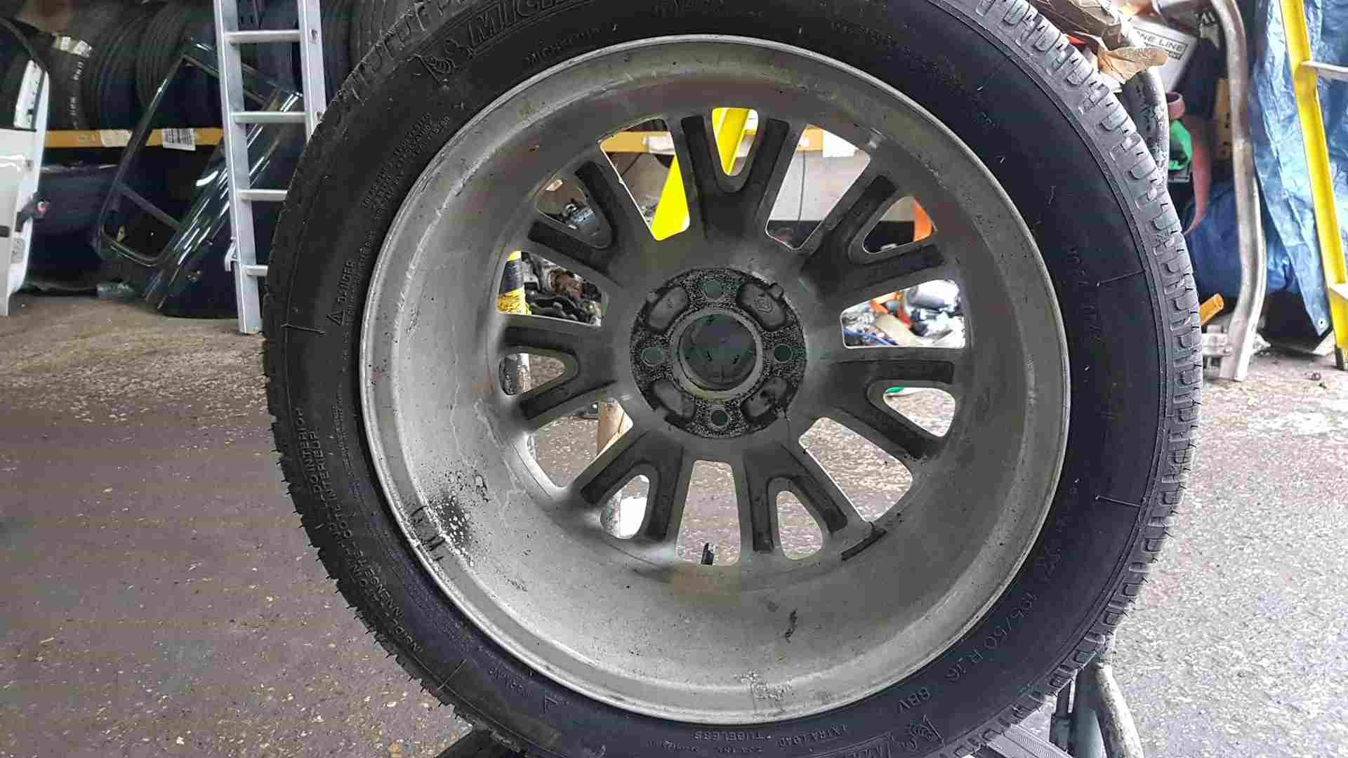 Thumb 5 Renault Clio MK3 2005-2009 Canasta Alloy Wheel 16inch 3/5