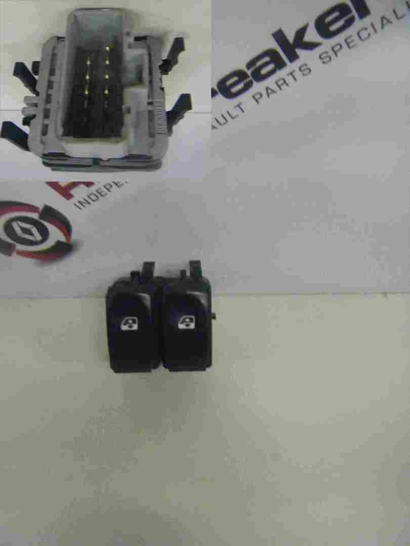 Renault Clio MK3 2005-2012 Drivers Front Electric Window Switch 214939