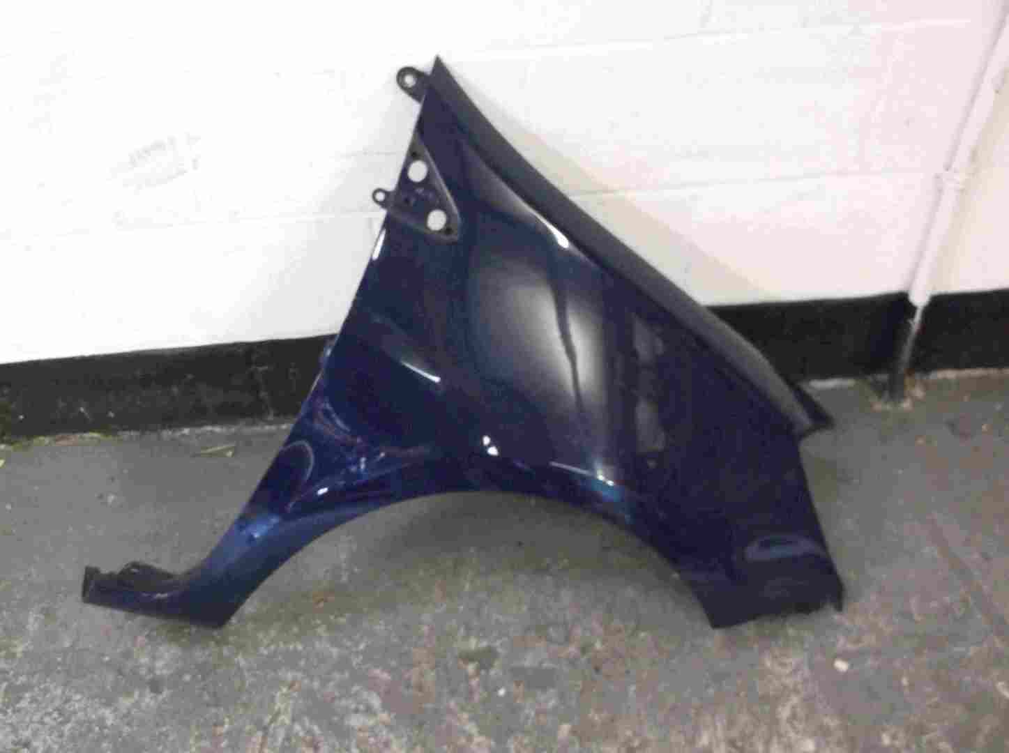 Renault Clio MK3 2005-2009 Drivers OS Wing Blue 460 185