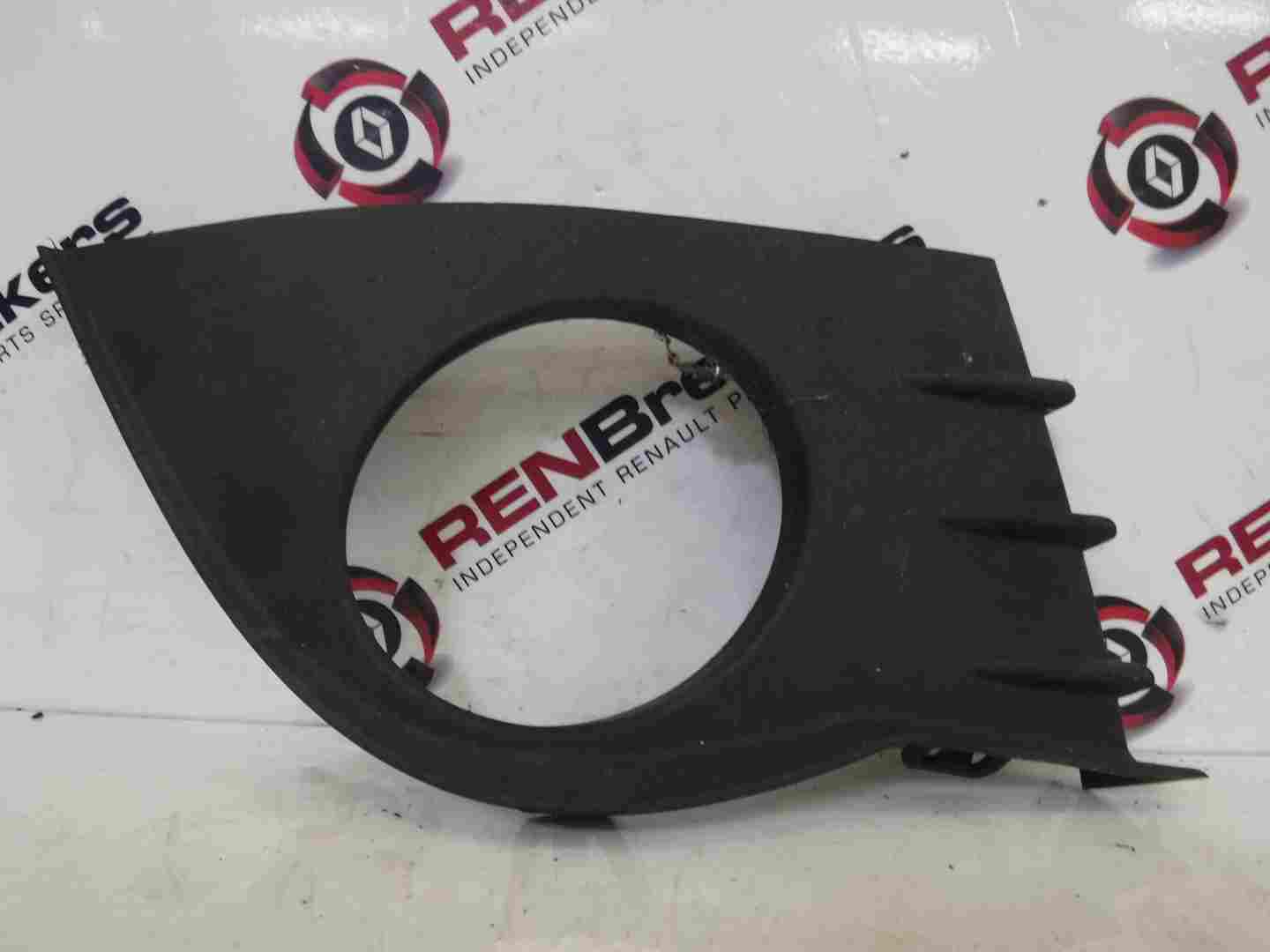 Renault Clio MK3 2005-2009 Drivers OSF Front Bumper Fog Light Surround Trim