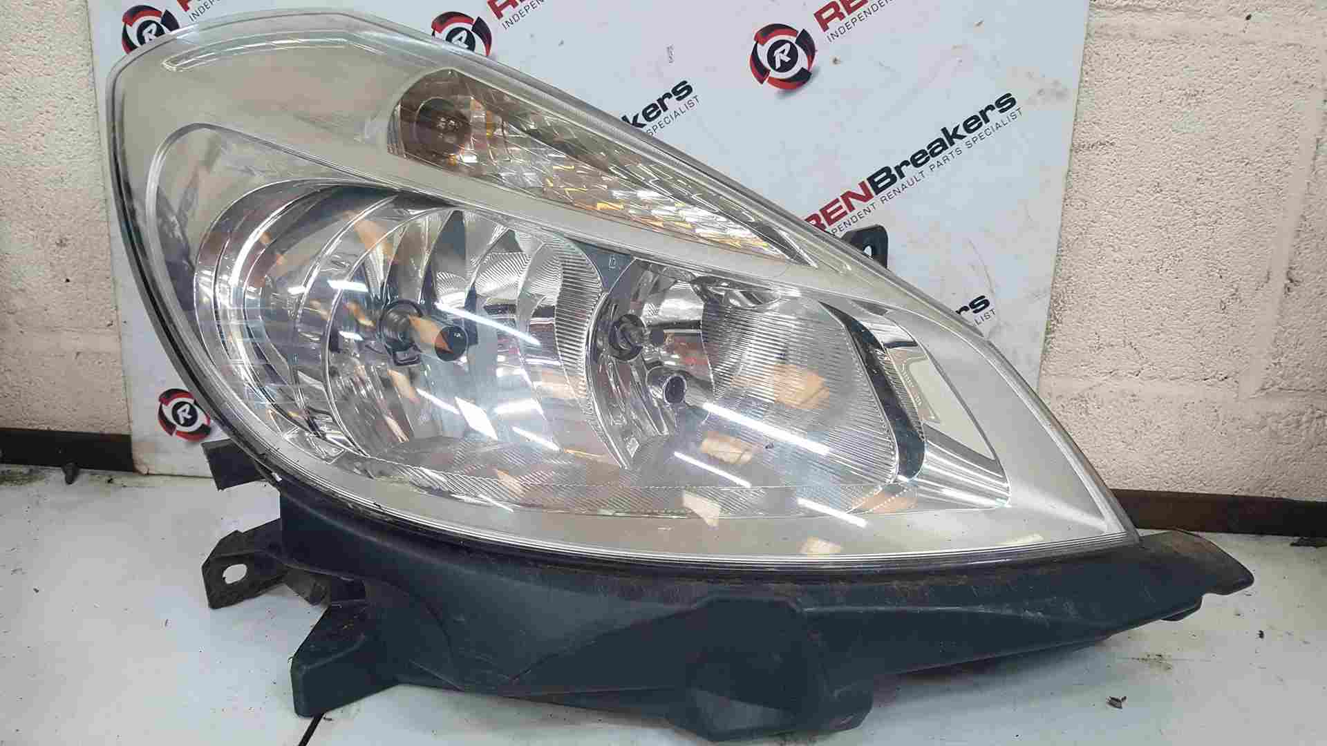 Thumb 4 Renault Clio MK3 2005-2009 Drivers OSF Front Head Lamp Headlight Chrome Scratch