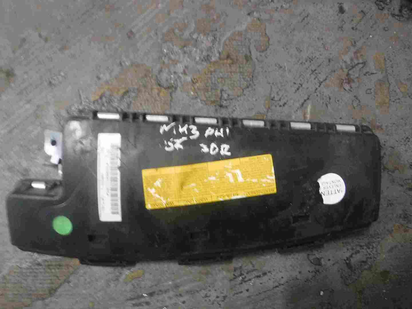 Renault Clio MK3 2005-2009 Drivers OSF Front Seat Chair Side Airbag 8200552392