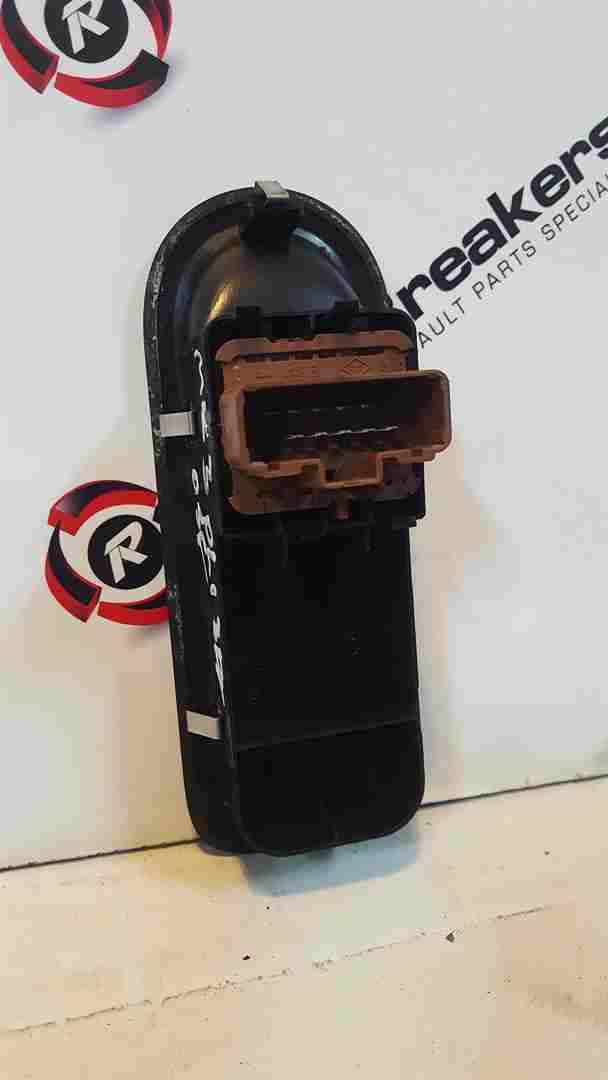 Thumb 2 Renault Clio MK3 2005-2009 Drivers OSF Front Window Switch + Panel 8200356522