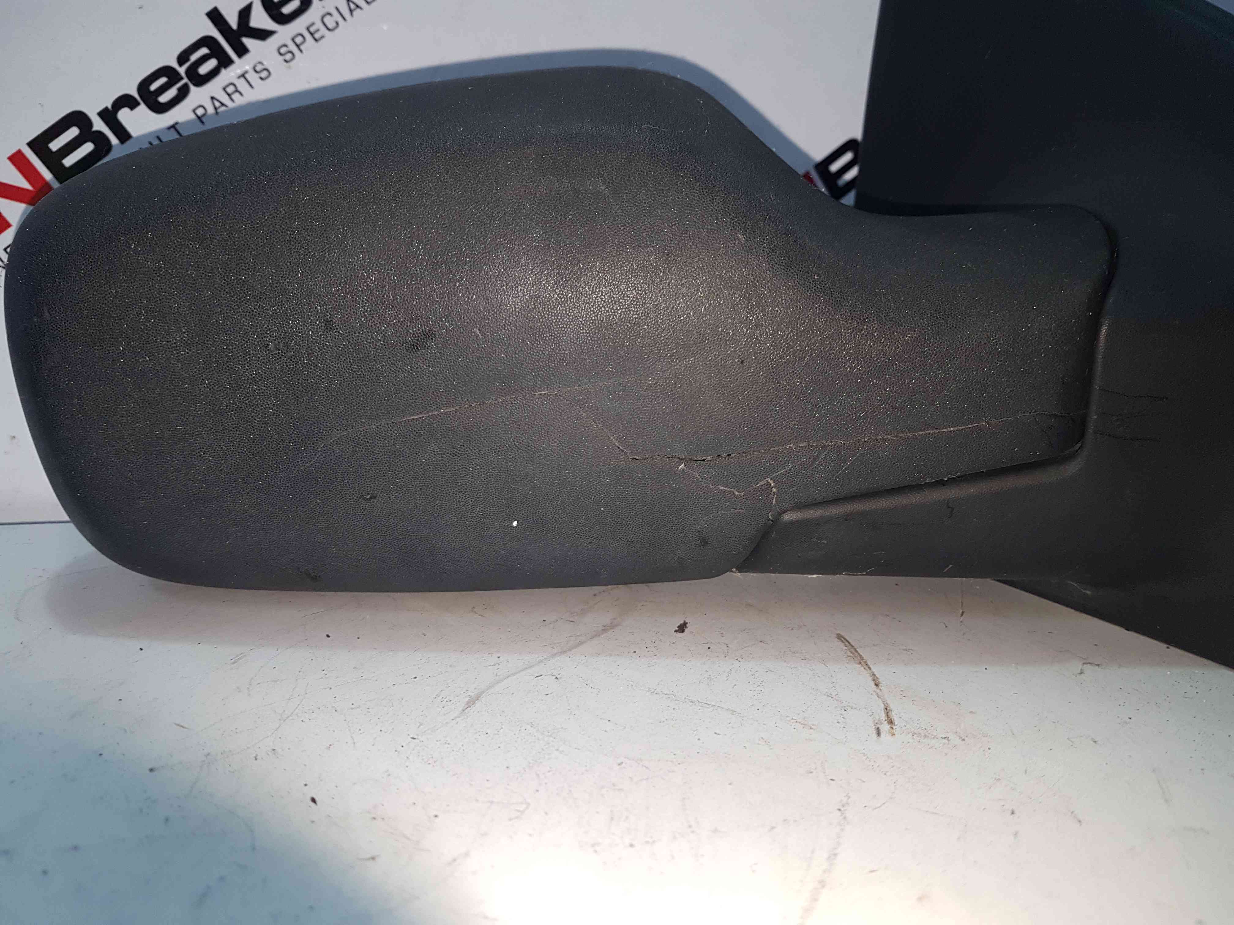 Thumb 2 Renault Clio MK3 2005-2009 Drivers Os Wing Mirror Plain Black Manual Cracked 