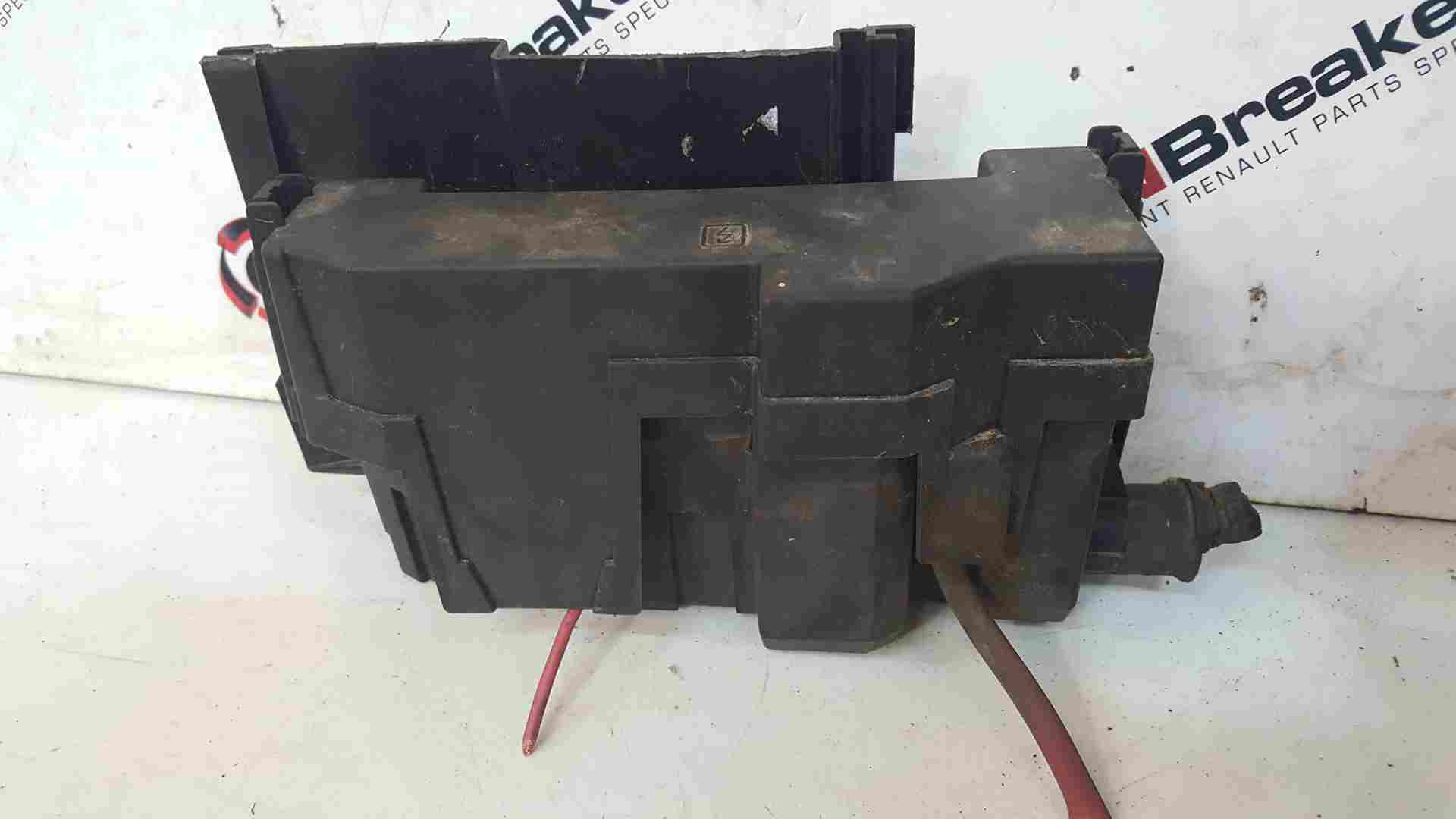 Thumb 2 Renault Clio MK3 2005-2009 Engine Battery Fuse BOX + Cover