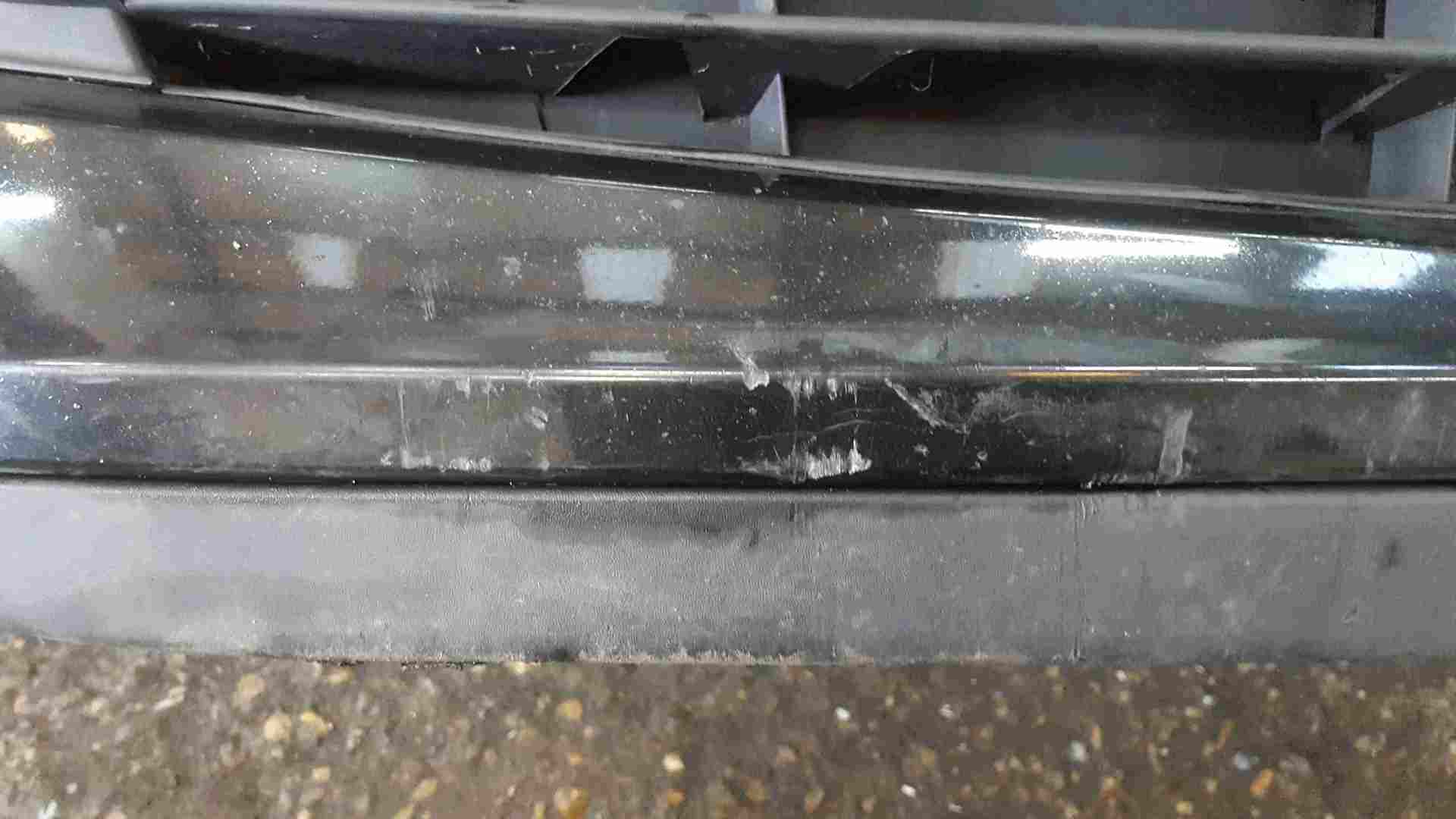 Thumb 2 Renault Clio MK3 2005-2009 Front Bumper Black 676 15inch