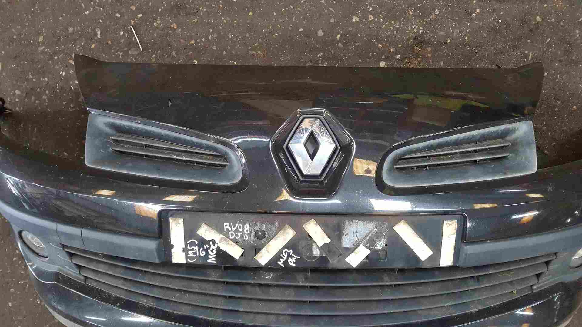 Thumb 3 Renault Clio MK3 2005-2009 Front Bumper Black 676 16Inch Wheels 195