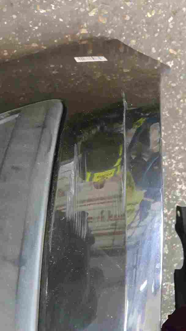 Thumb 5 Renault Clio MK3 2005-2009 Front Bumper Black 676 185 15inch