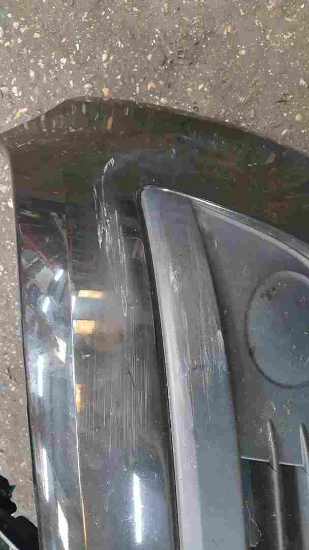 Thumb 2 Renault Clio MK3 2005-2009 Front Bumper Black 676 185