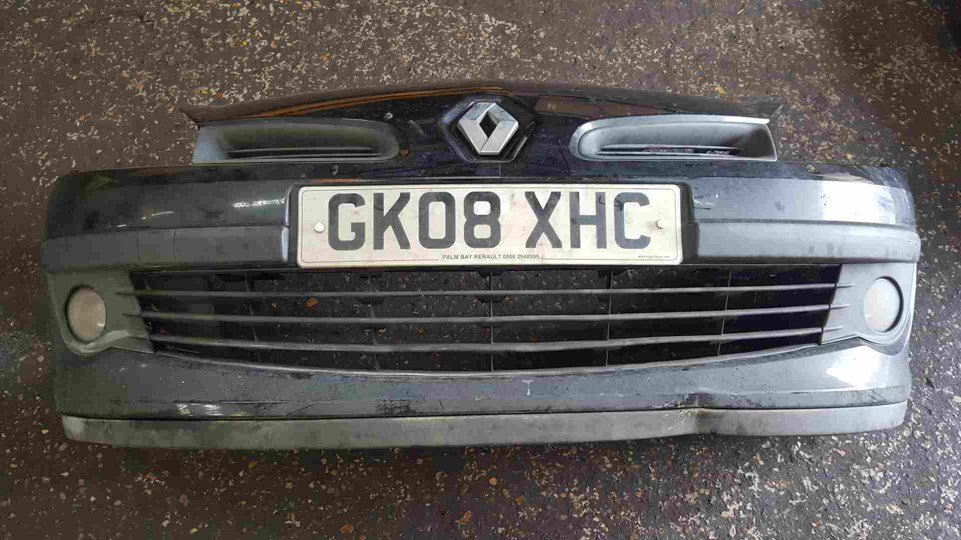 Renault Clio MK3 2005-2009 Front Bumper Black 676 185 Marked SEE Image