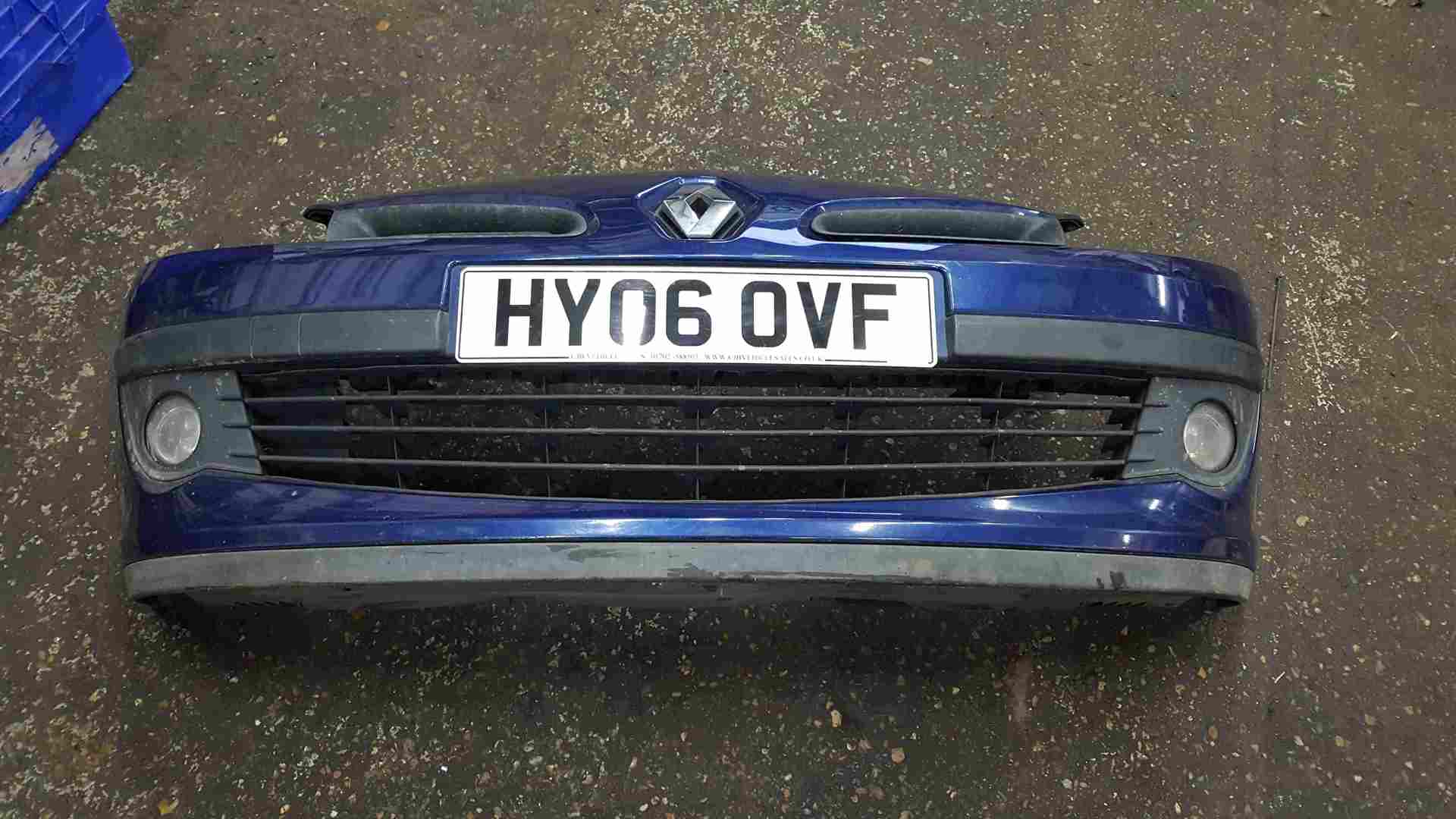 Thumb 4 Renault Clio MK3 2005-2009 Front Bumper Blue 432 185