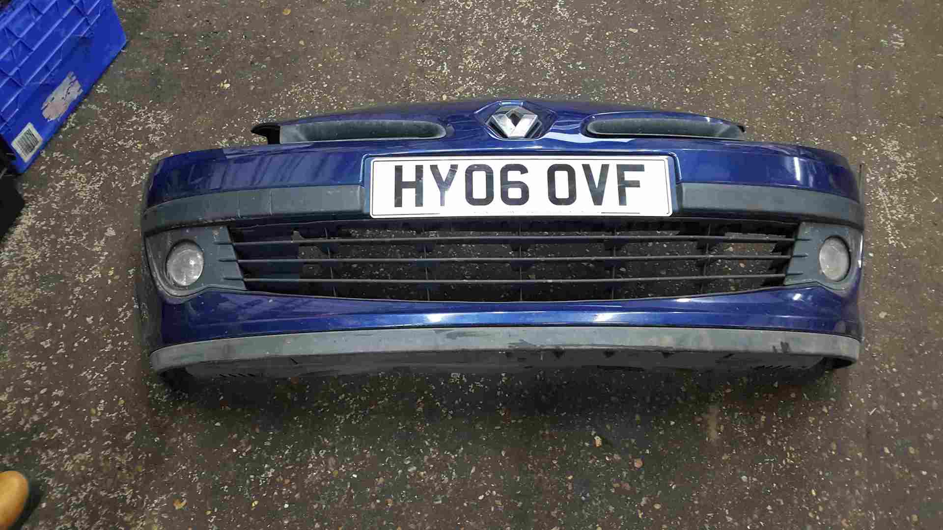 Thumb 6 Renault Clio MK3 2005-2009 Front Bumper Blue 432 185