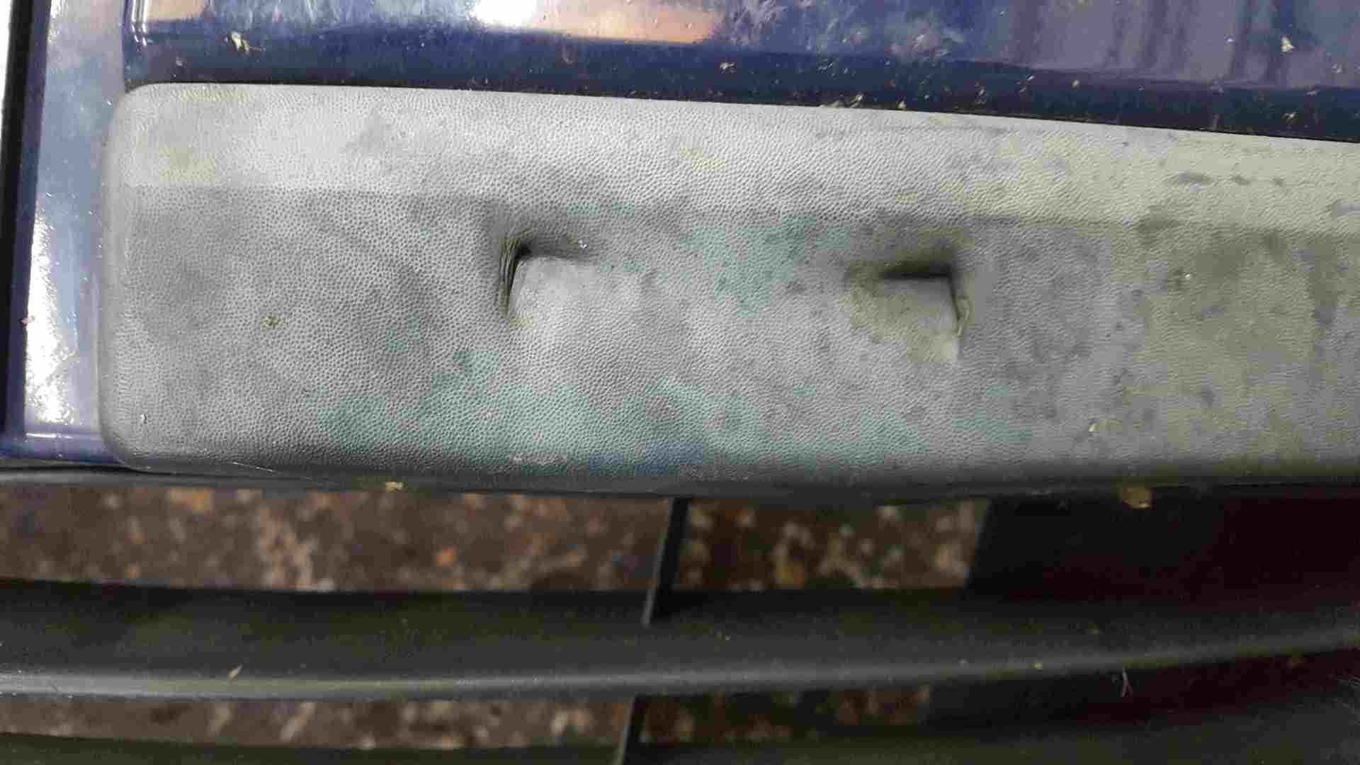 Thumb 2 Renault Clio MK3 2005-2009 Front Bumper Blue OV460 185