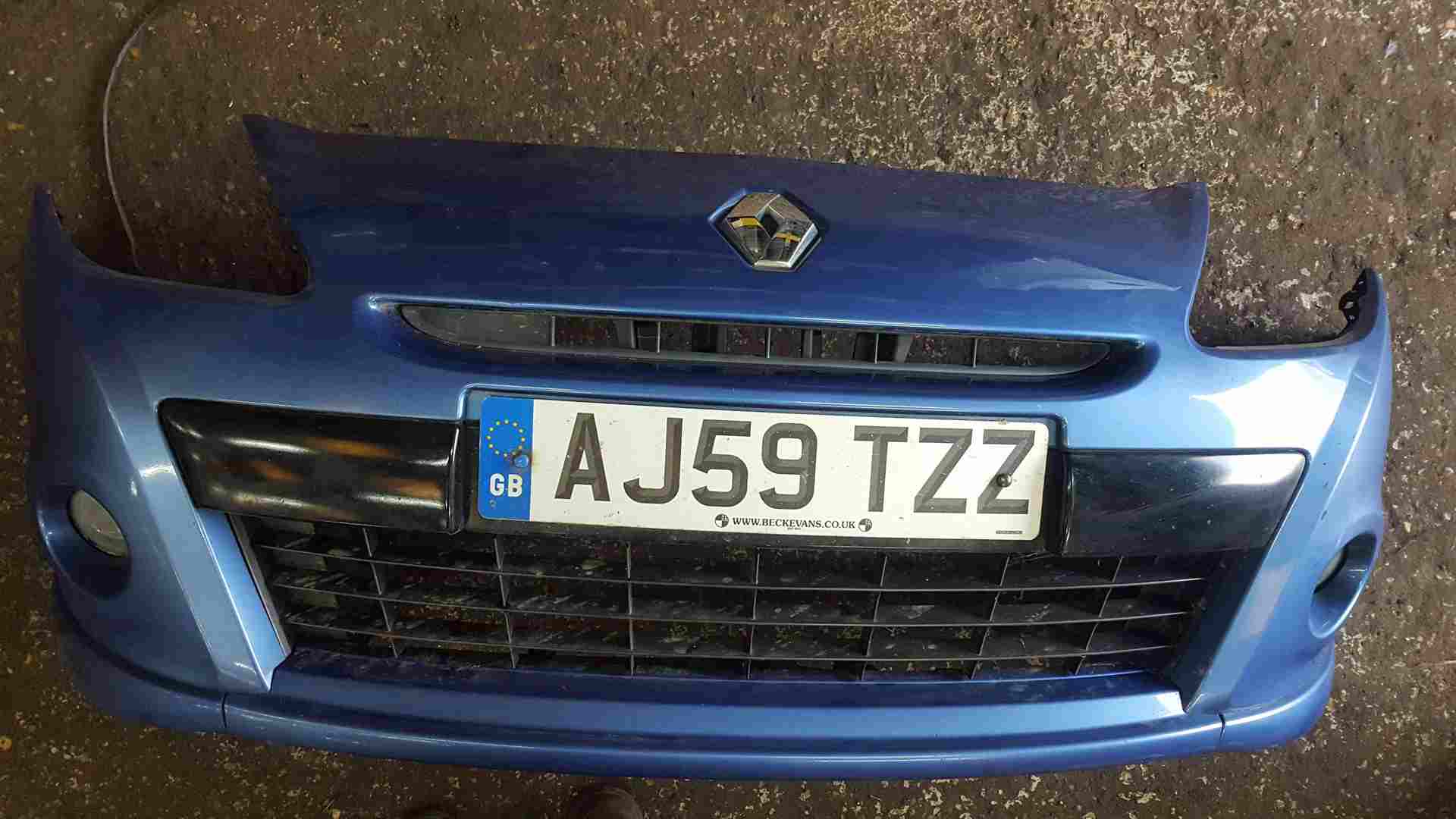 Thumb 8 Renault Clio MK3 2009-2012 Front Bumper Blue Ternt Gt Line